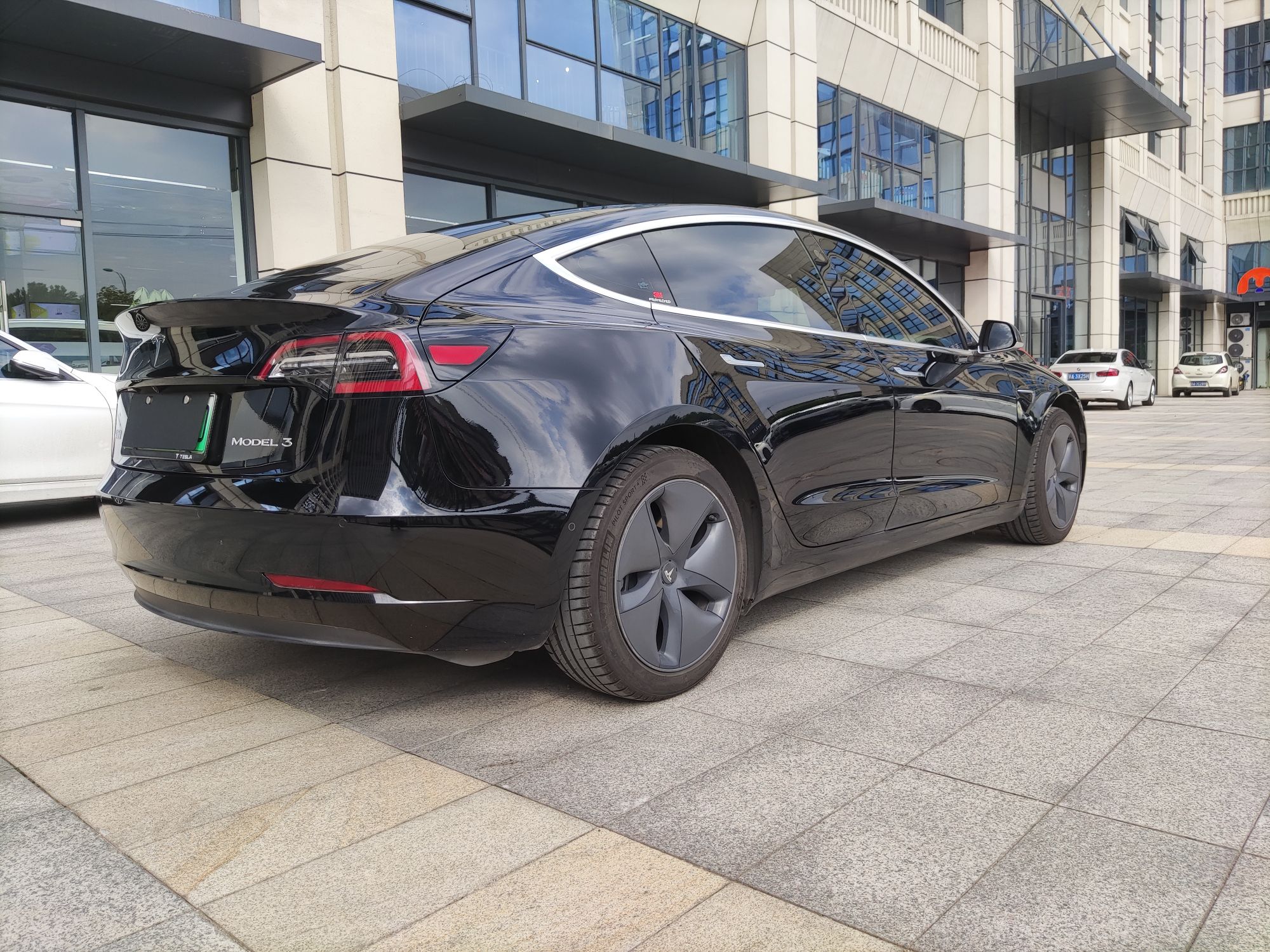 特斯拉model32020款自動改款標準續航升級版純電動