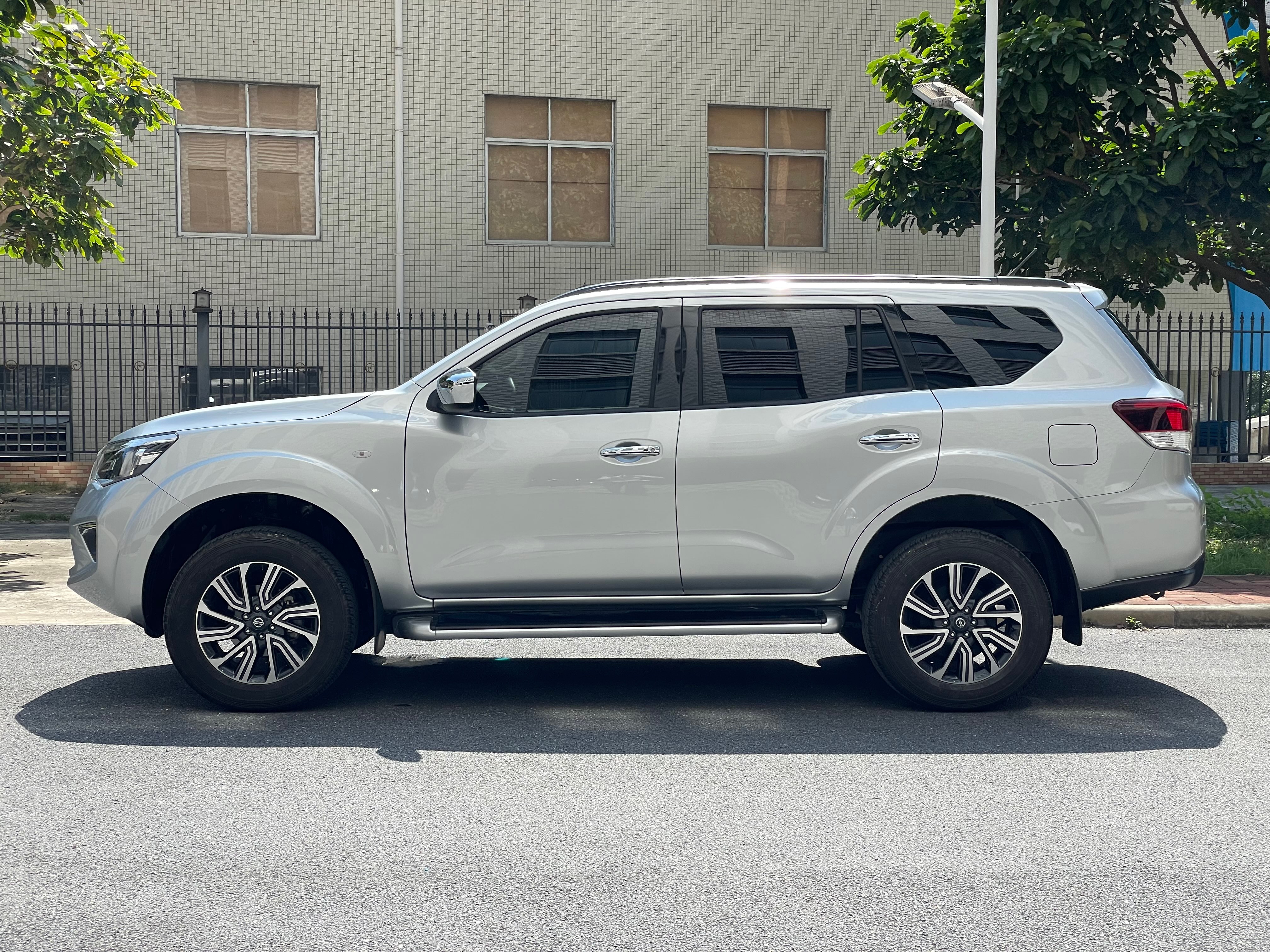 日产途达2020款25l自动后驱xlupper豪华型国Ⅵ