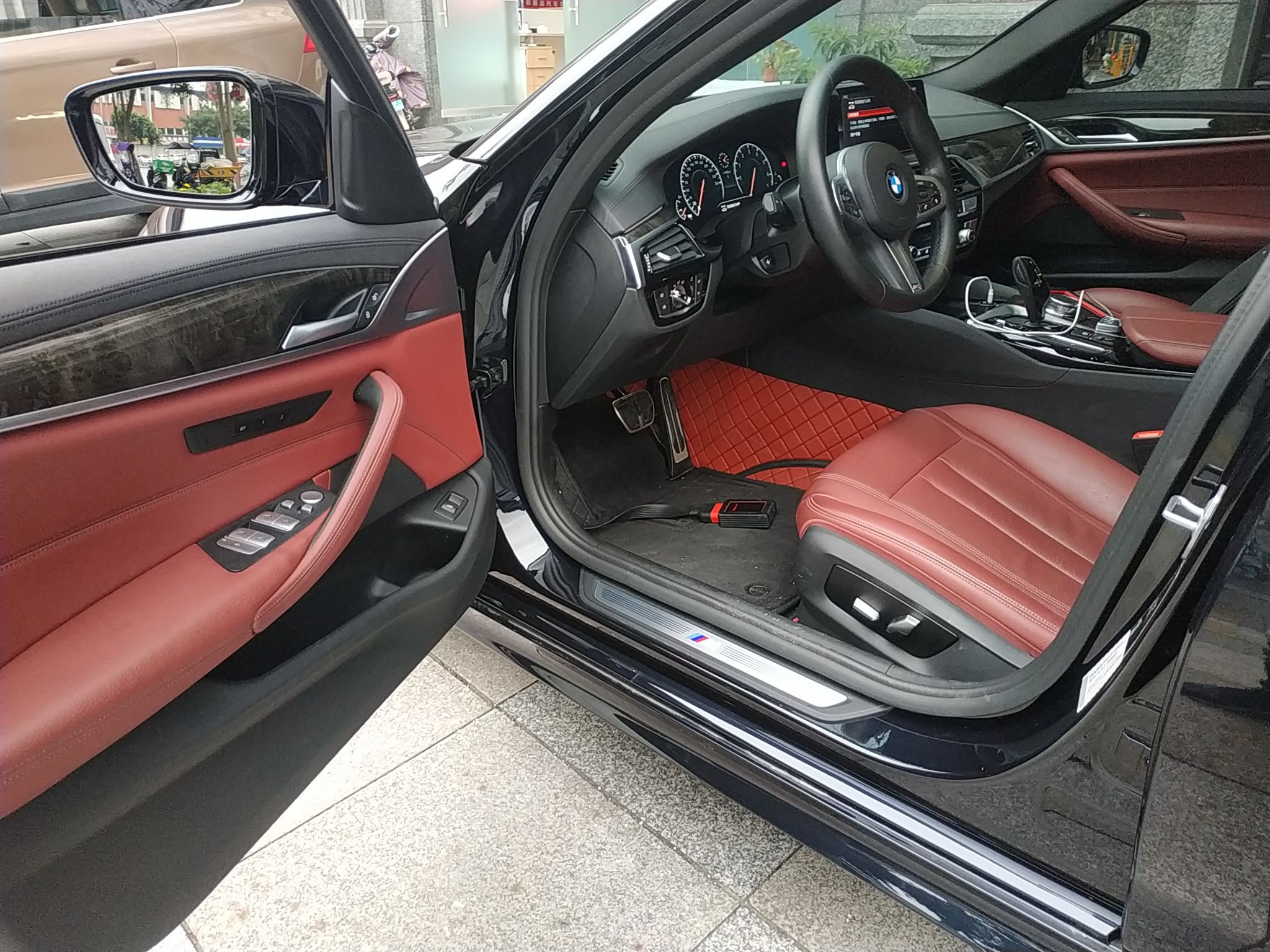 宝马5系 530Li 2019款 2.0T 自动 汽油 领先型M运动套装 (国Ⅴ) 