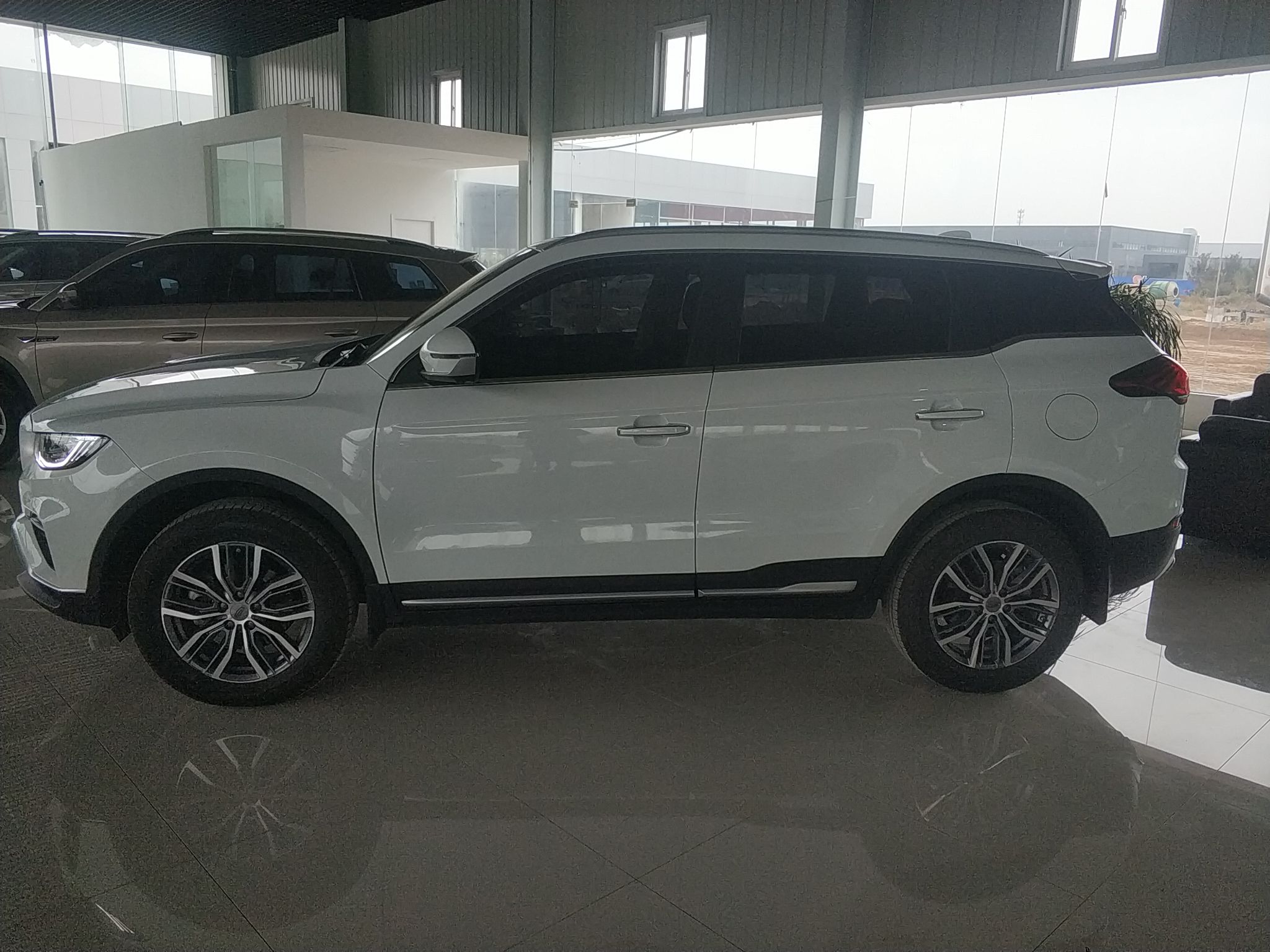 吉利博越pro2020款18t自动智尊型国Ⅵ