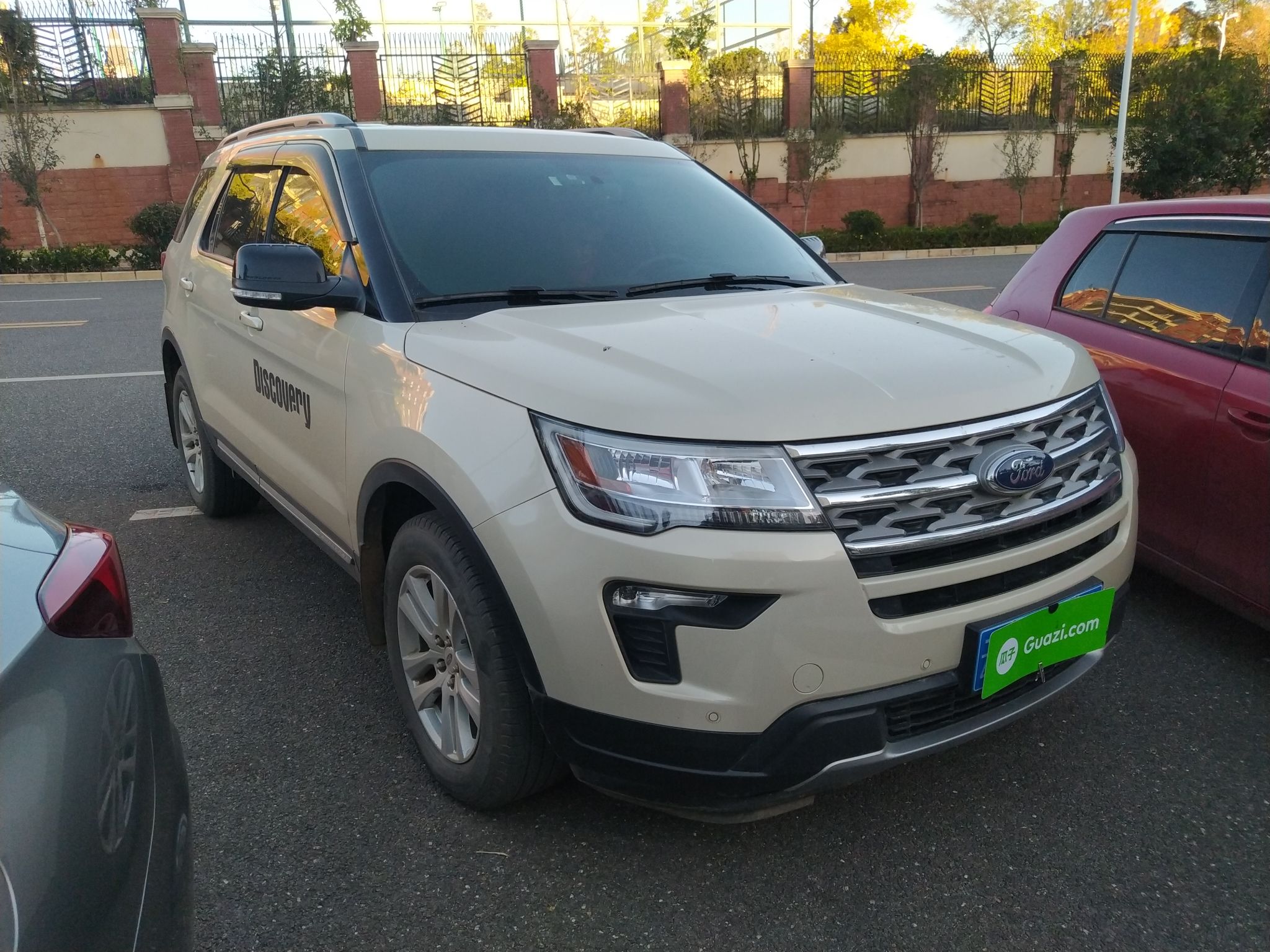 福特探险者进口版(福特探险者进口版油耗)