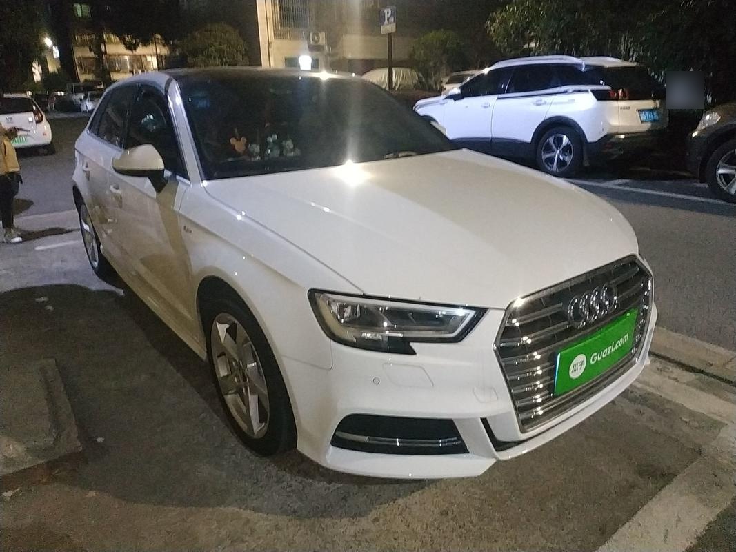 奧迪a335tfsi2020款14t自動汽油時尚型sportback國Ⅵ