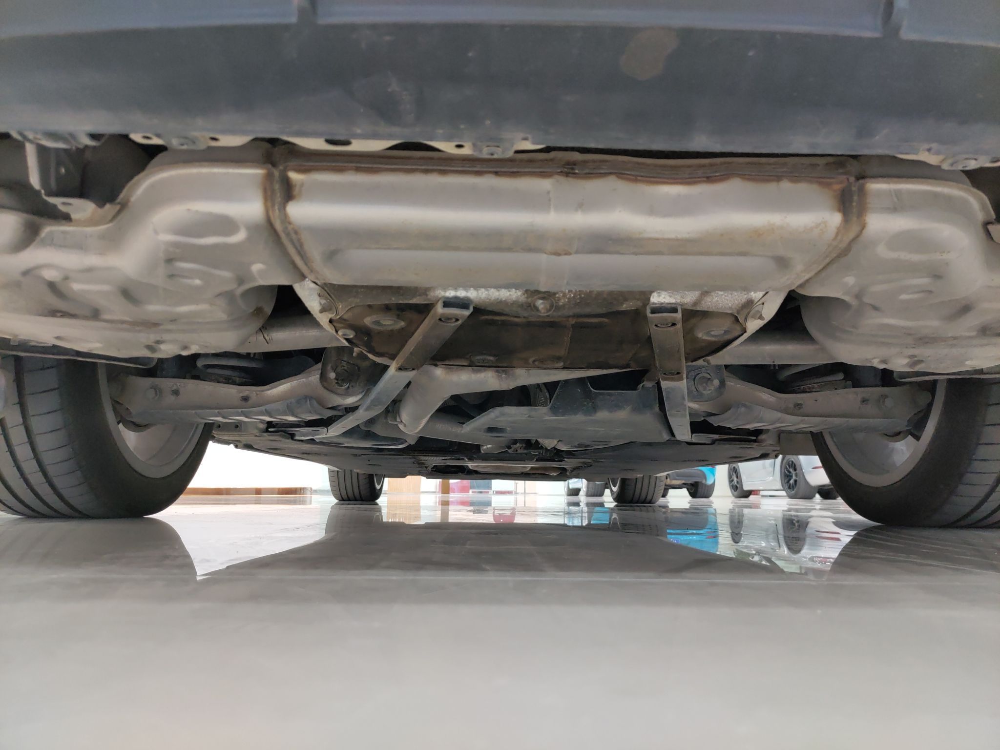 奥迪a6l45tfsi2021款20t自动臻选动感型国Ⅵ