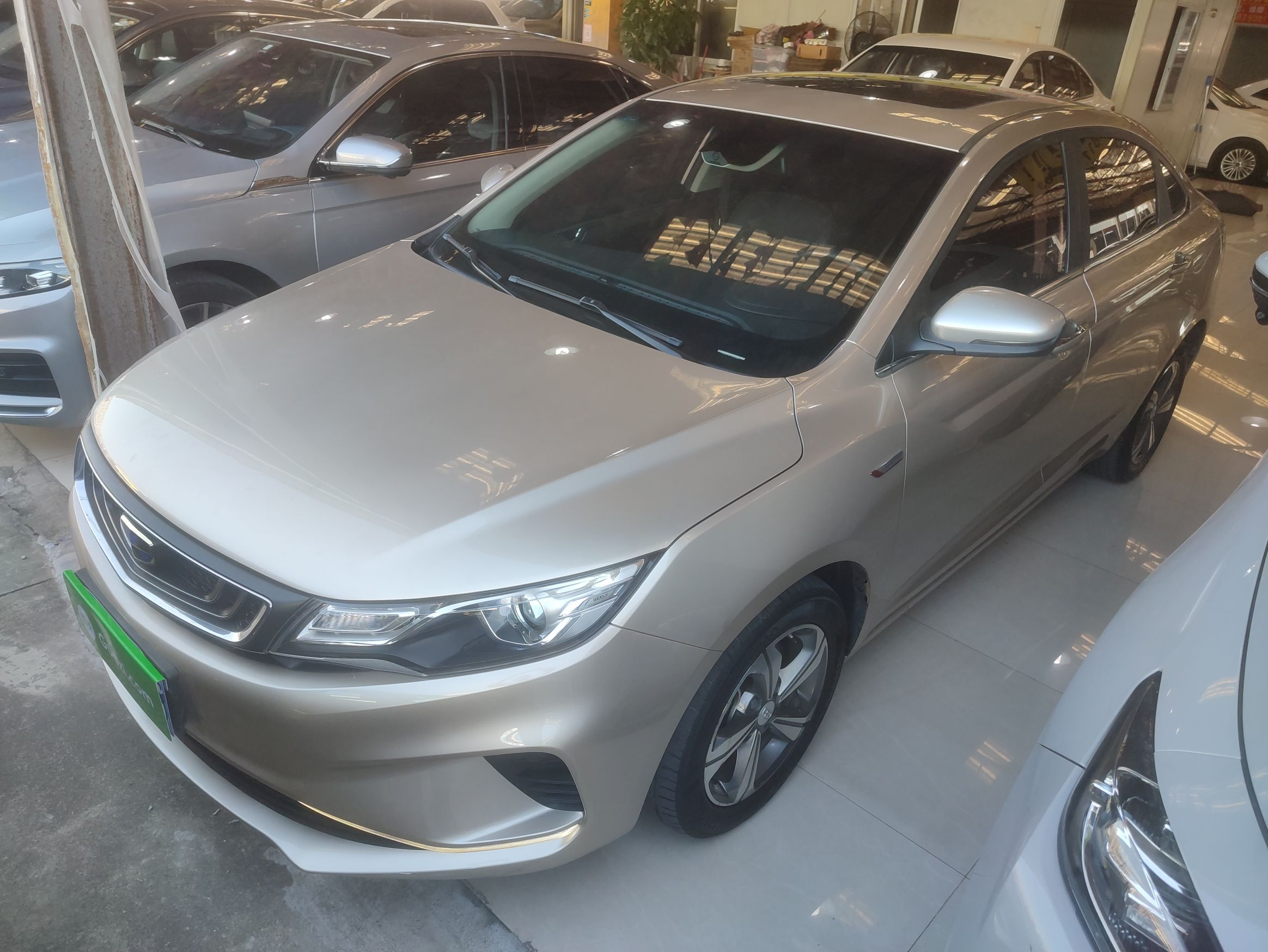 吉利帝豪gl2018款14t自动精英智联型国Ⅴ