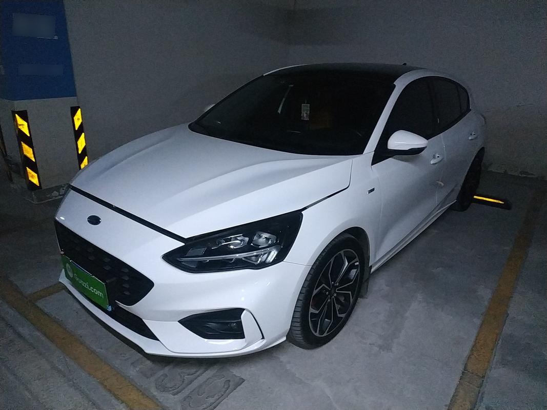 福特福克斯2020款15t自动5门5座两厢车stline国Ⅵ