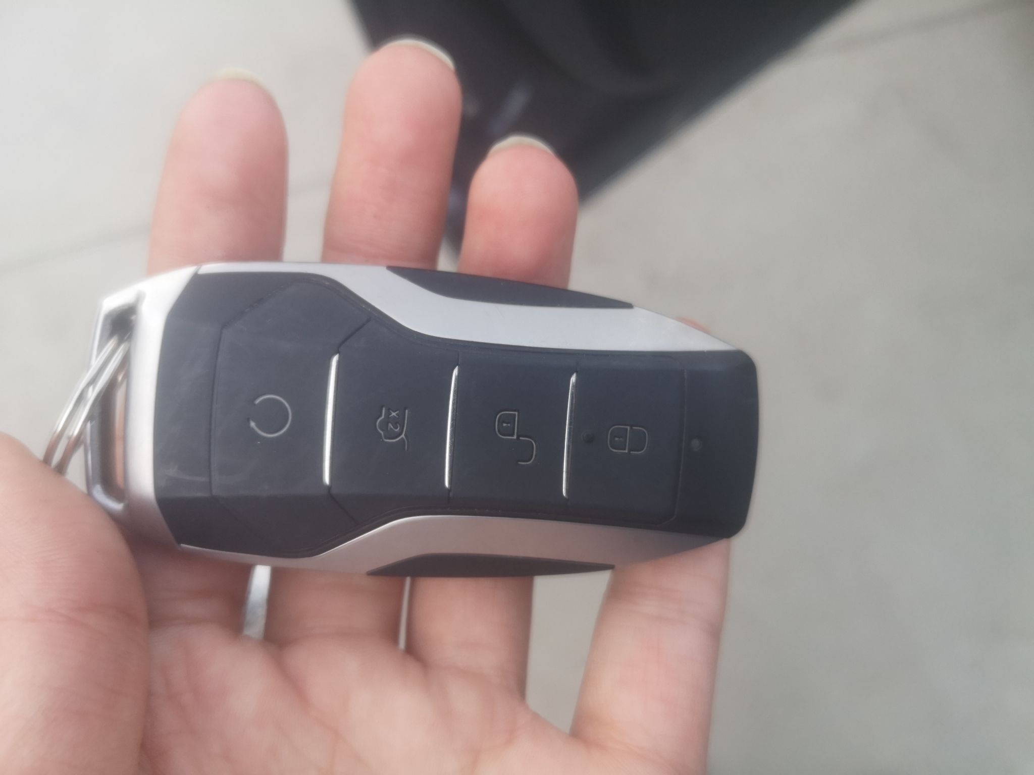 比亚迪宋pro2019款15t自动豪华型国Ⅵ