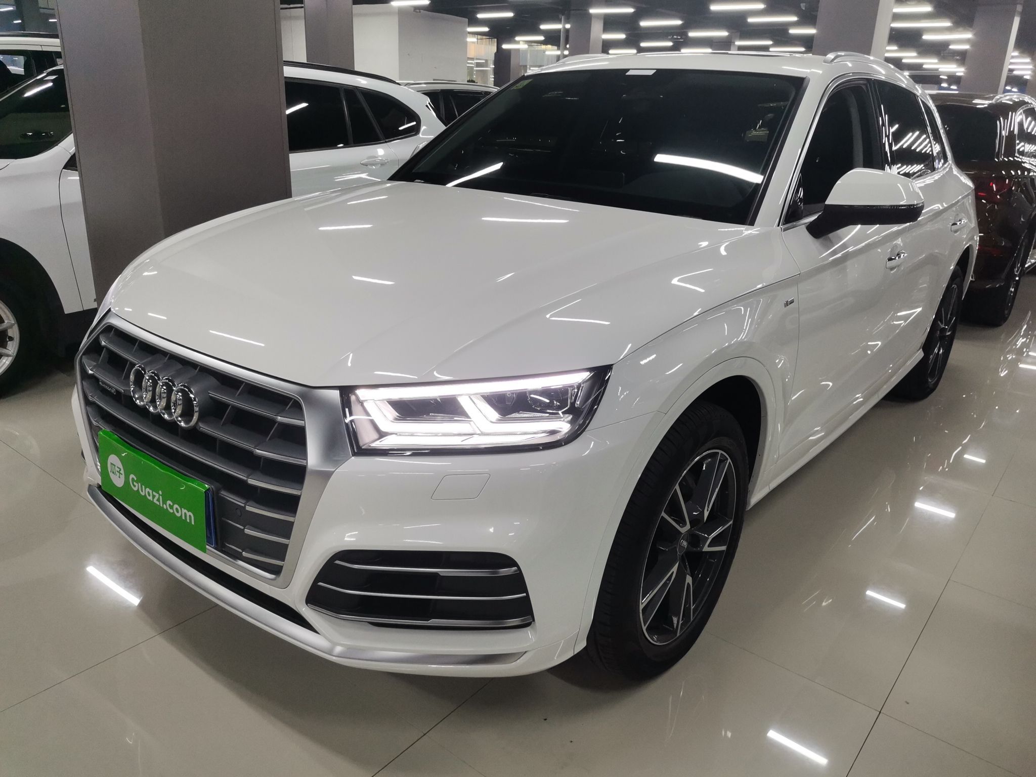 奧迪q5l40tfsi2020款20t自動改款榮享時尚型國Ⅵ