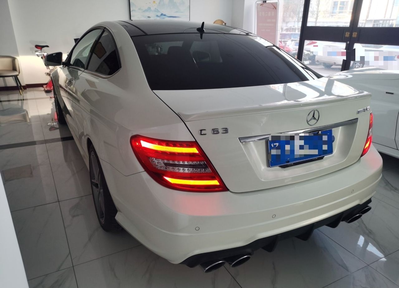 奔驰C级AMG 2012款 AMG C 63 Coupe 动感型