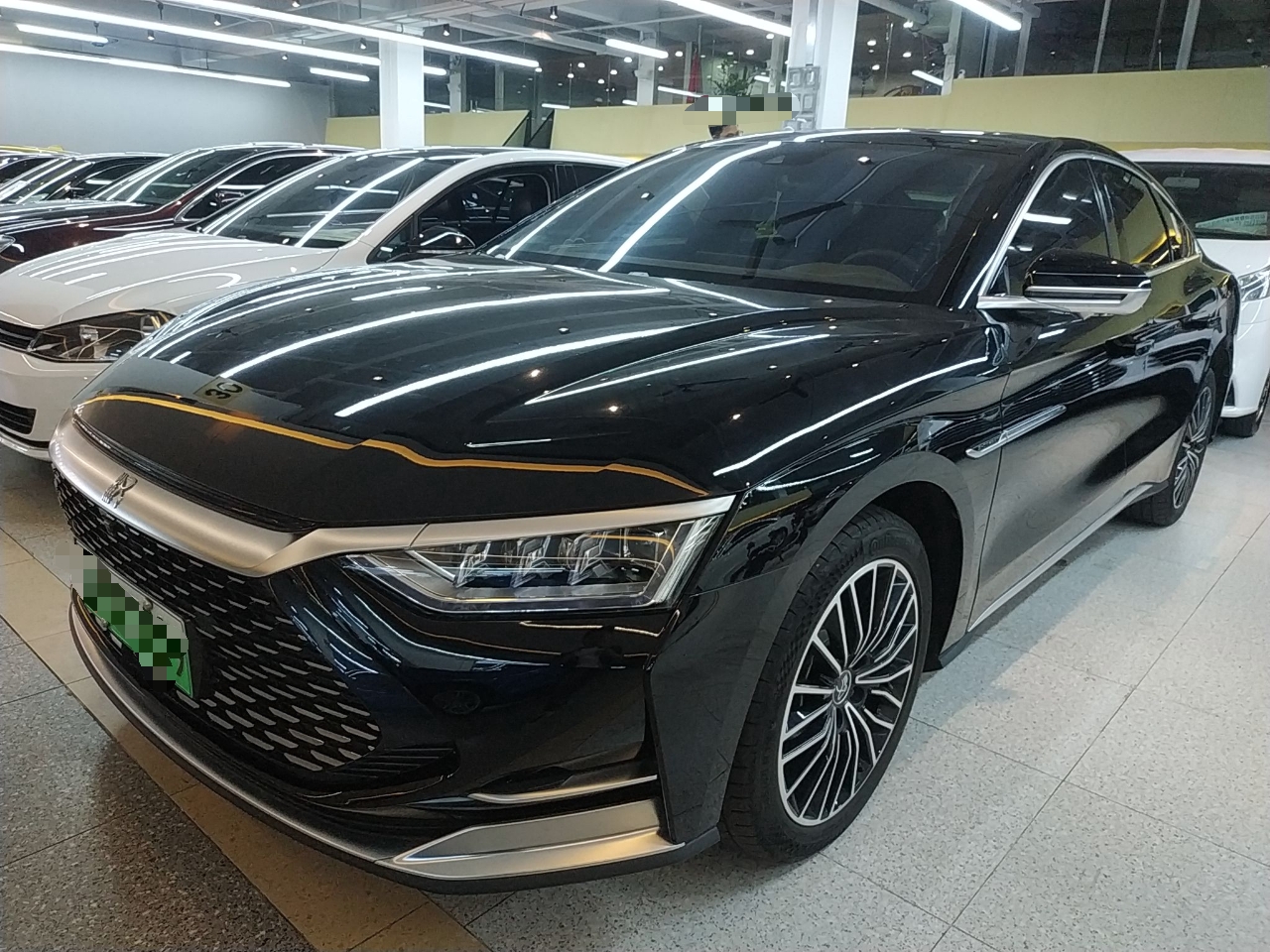 比亚迪汉dm 2020款 2.0t 自动 性能版豪华型 (国Ⅵ)