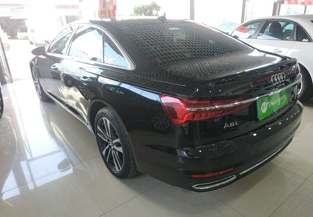 奥迪A6L 40TFSI 2019款 2.0T 自动 豪华致雅型 (国Ⅵ) 