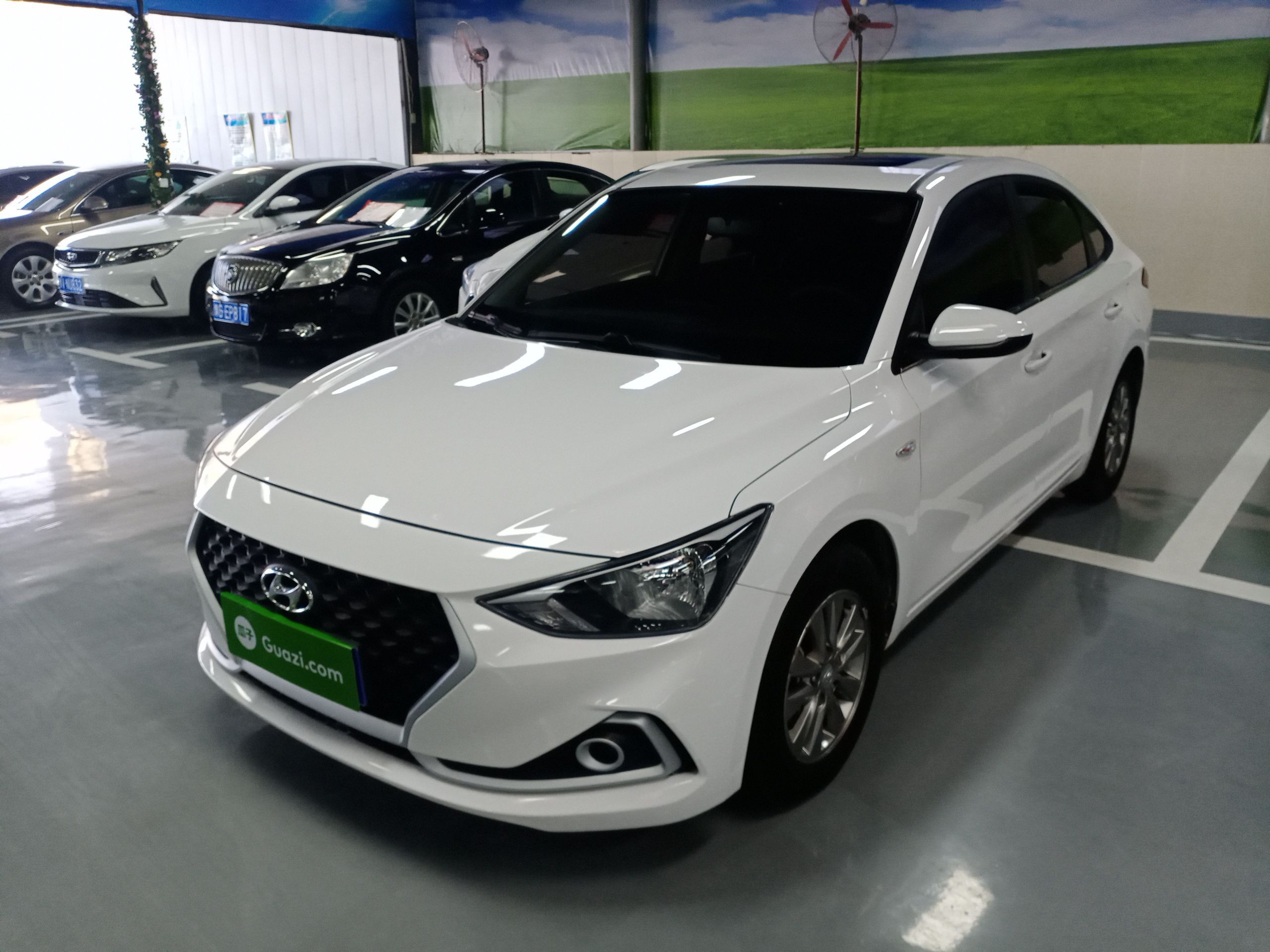 现代悦动2017款16l自动悦值版国Ⅴ