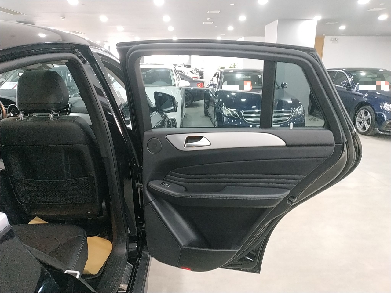 奔驰GLE级 GLE320 [进口] 2015款 3.0T 自动 运动SUV 