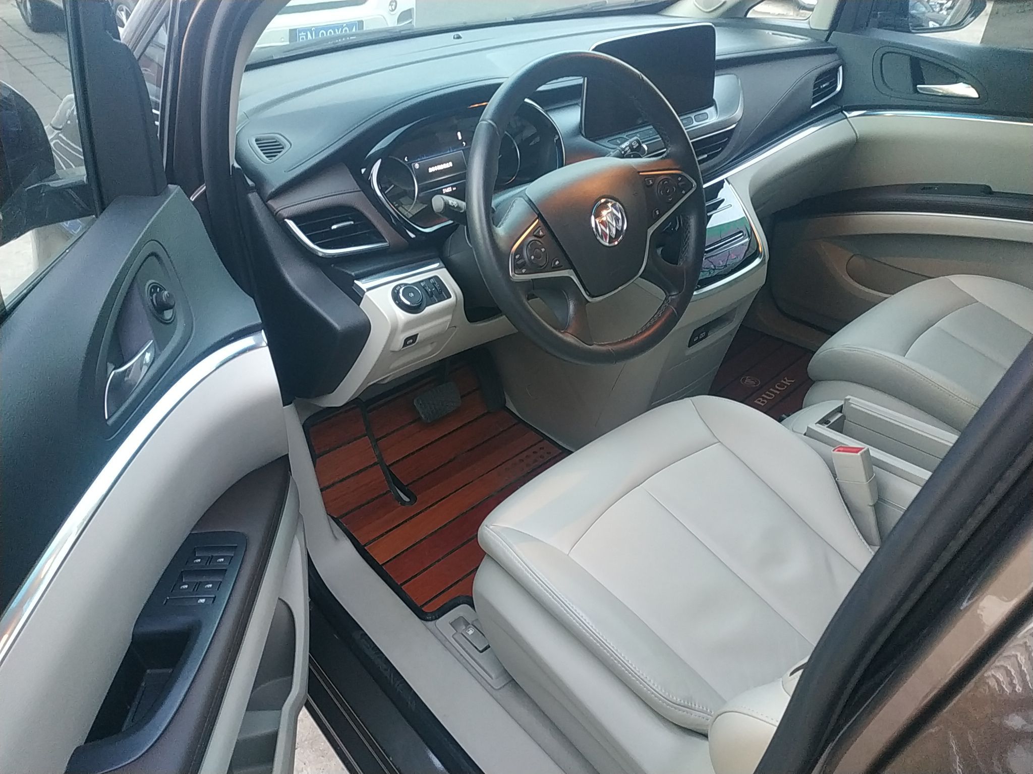 别克gl82020款20t自动7座652t豪华型国Ⅵ