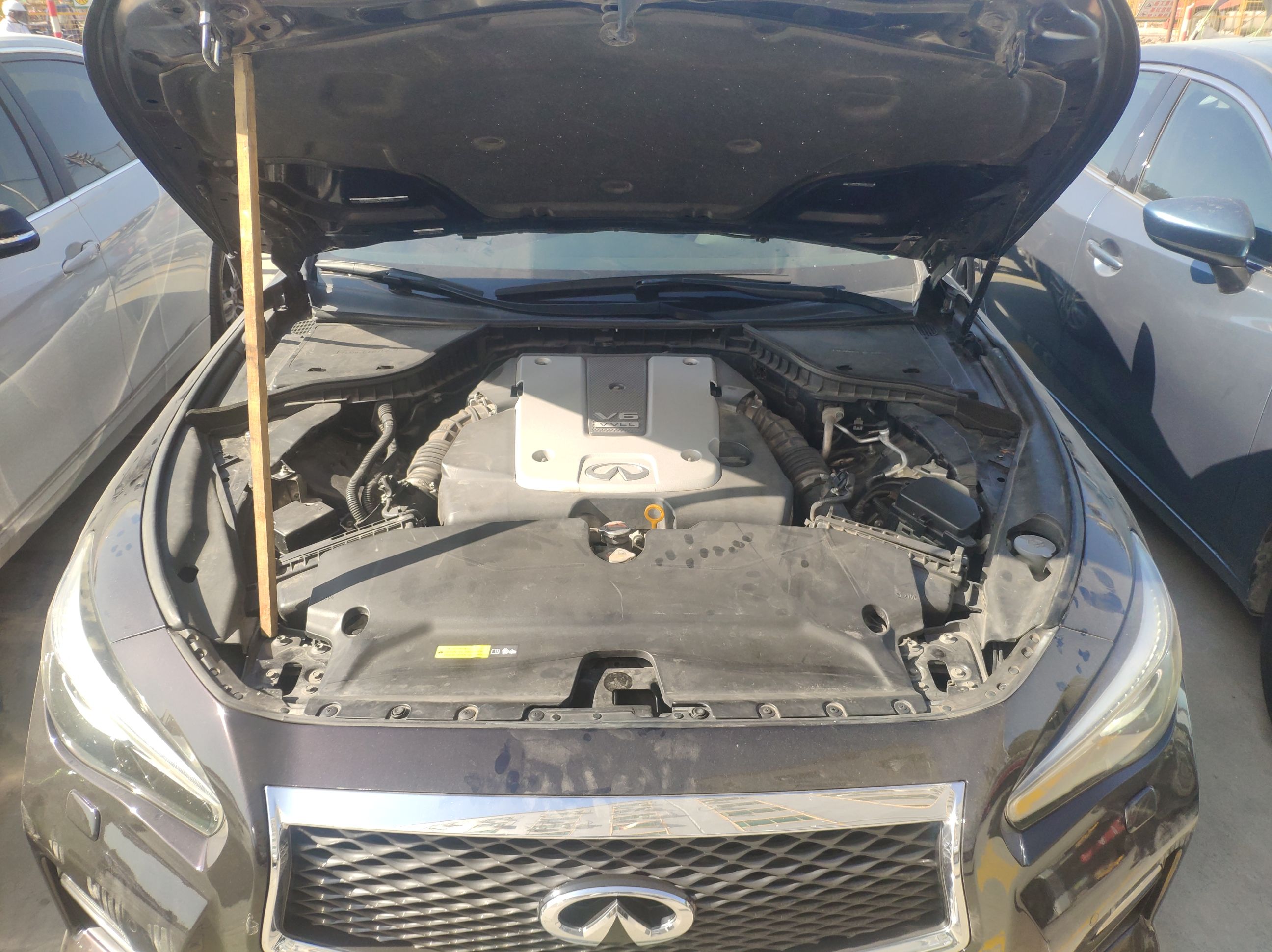 英菲尼迪Q50 [进口] 2014款 3.7L 自动 舒适版 (欧Ⅴ) 