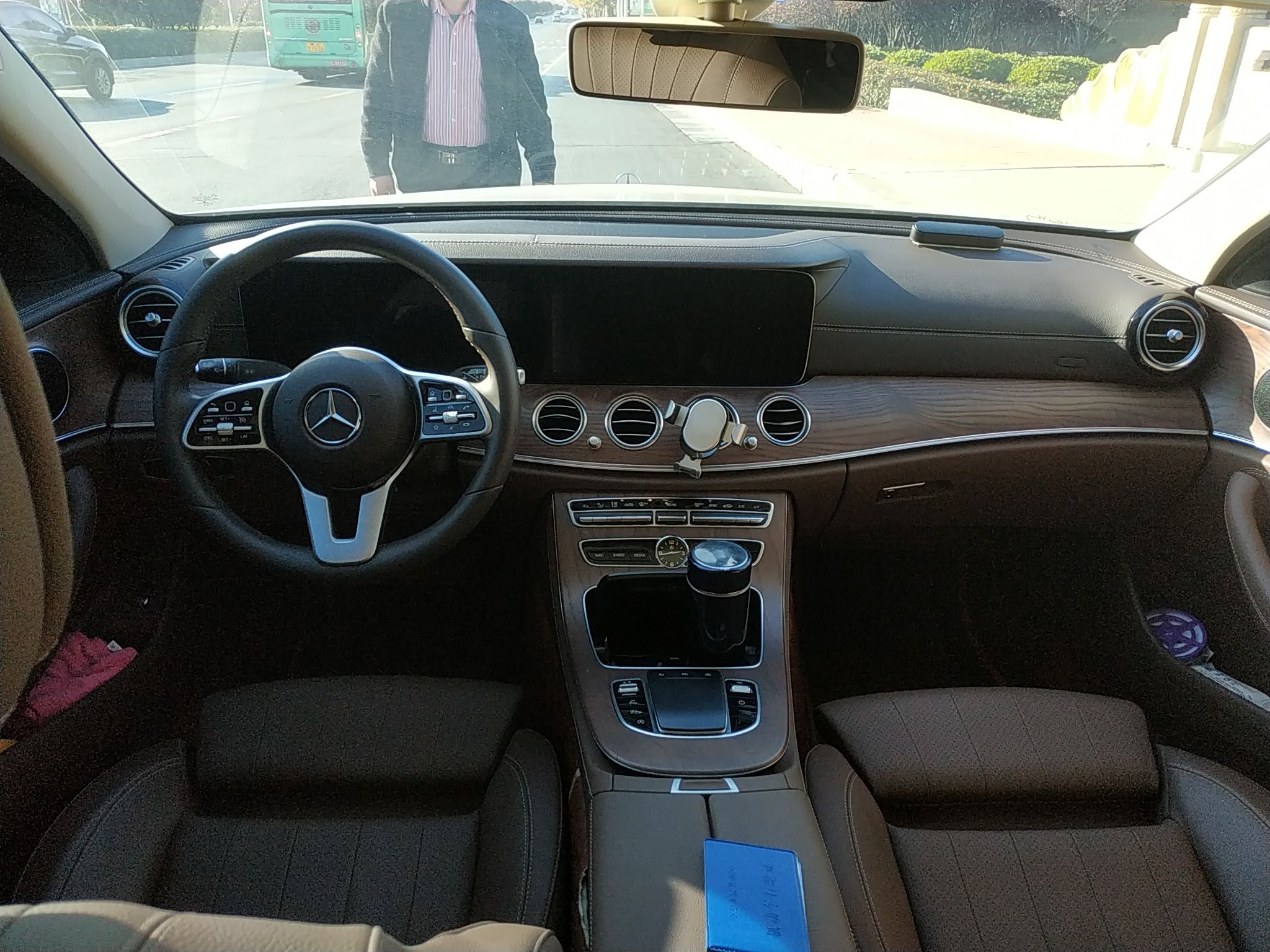 奔驰E级 E260L 2020款 1.5T 自动 汽油 (国Ⅵ) 