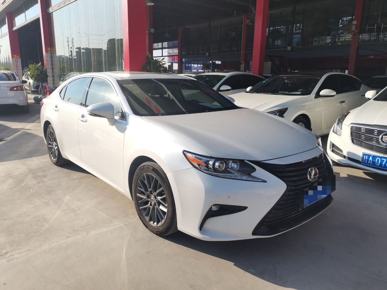 雷克萨斯es200进口2017款20l自动30周年纪念版