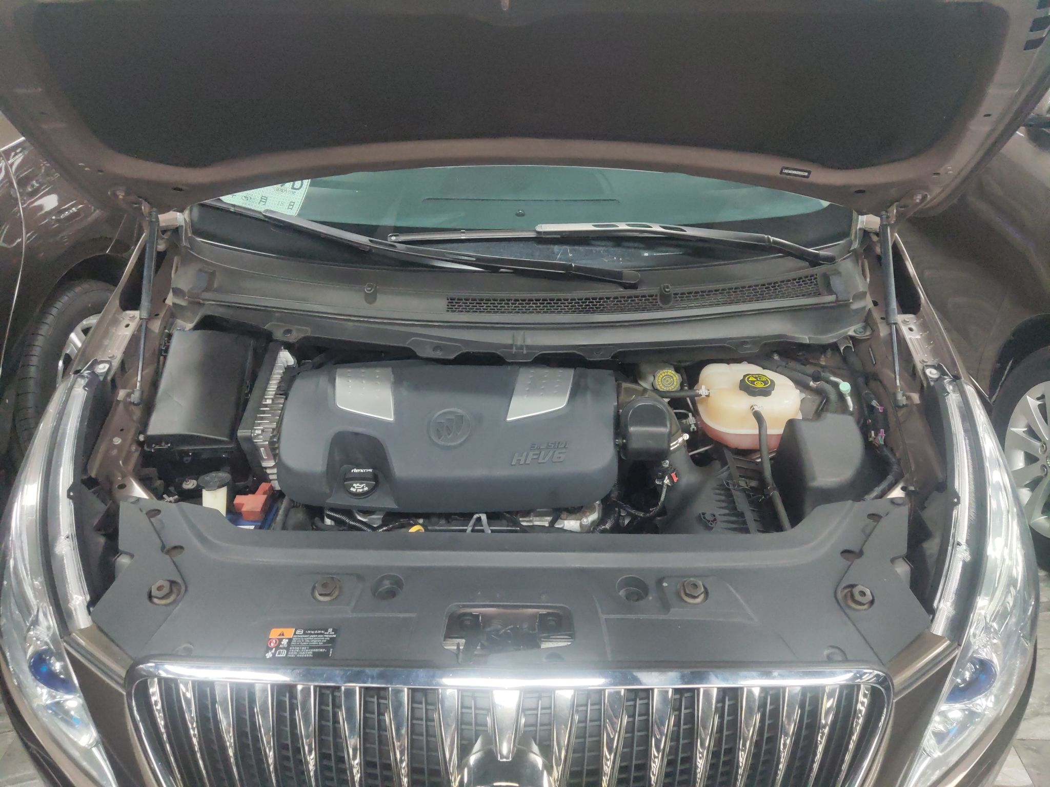 别克GL8 2014款 3.0L XT豪华商务旗舰版