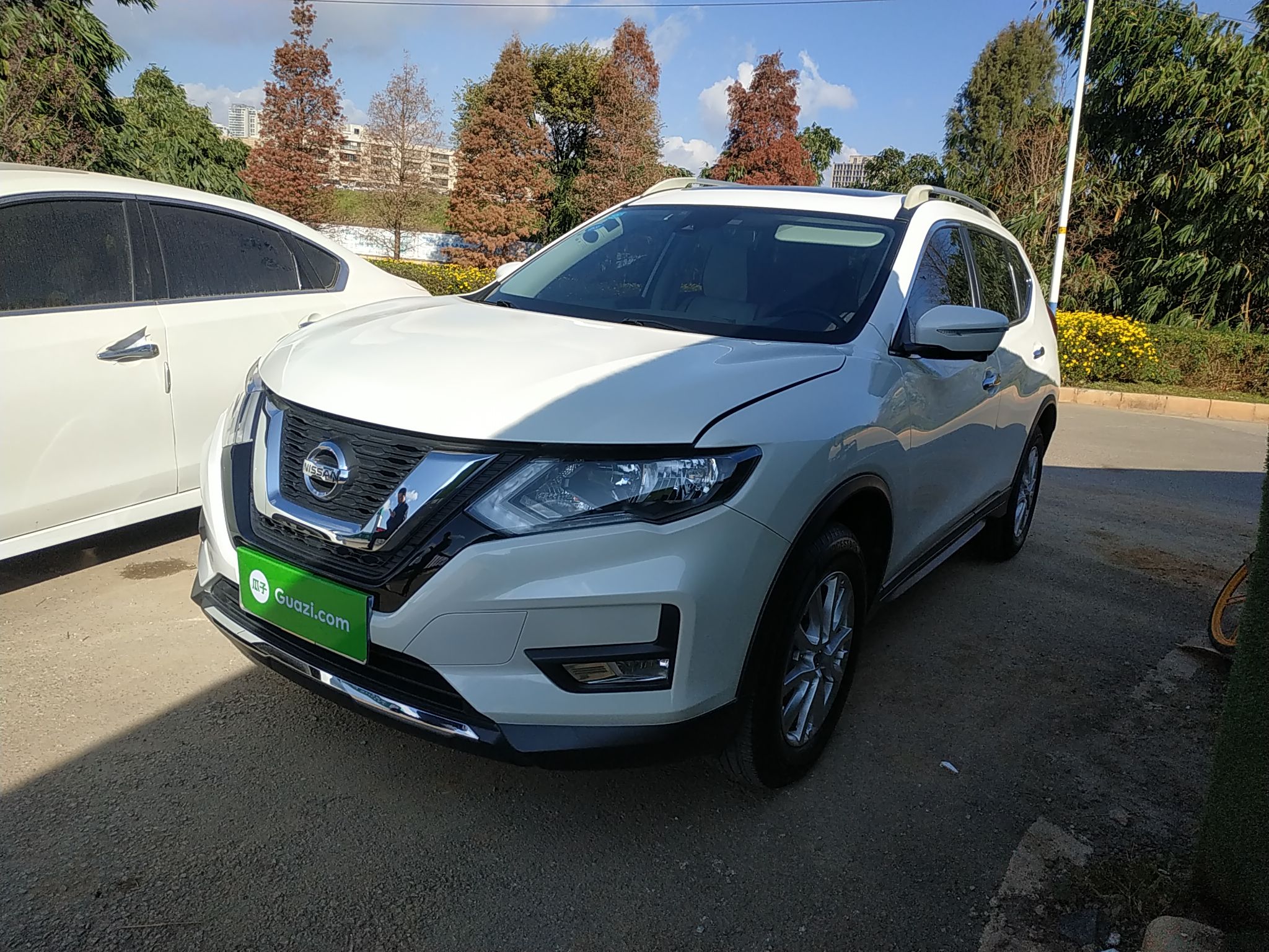 日产奇骏2019款20l自动前驱智联舒适版国Ⅵ