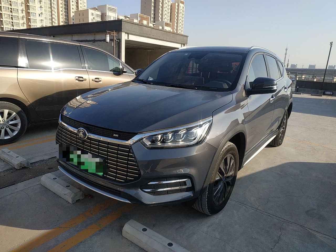 比亚迪宋ev5002019款自动智联领动型纯电动