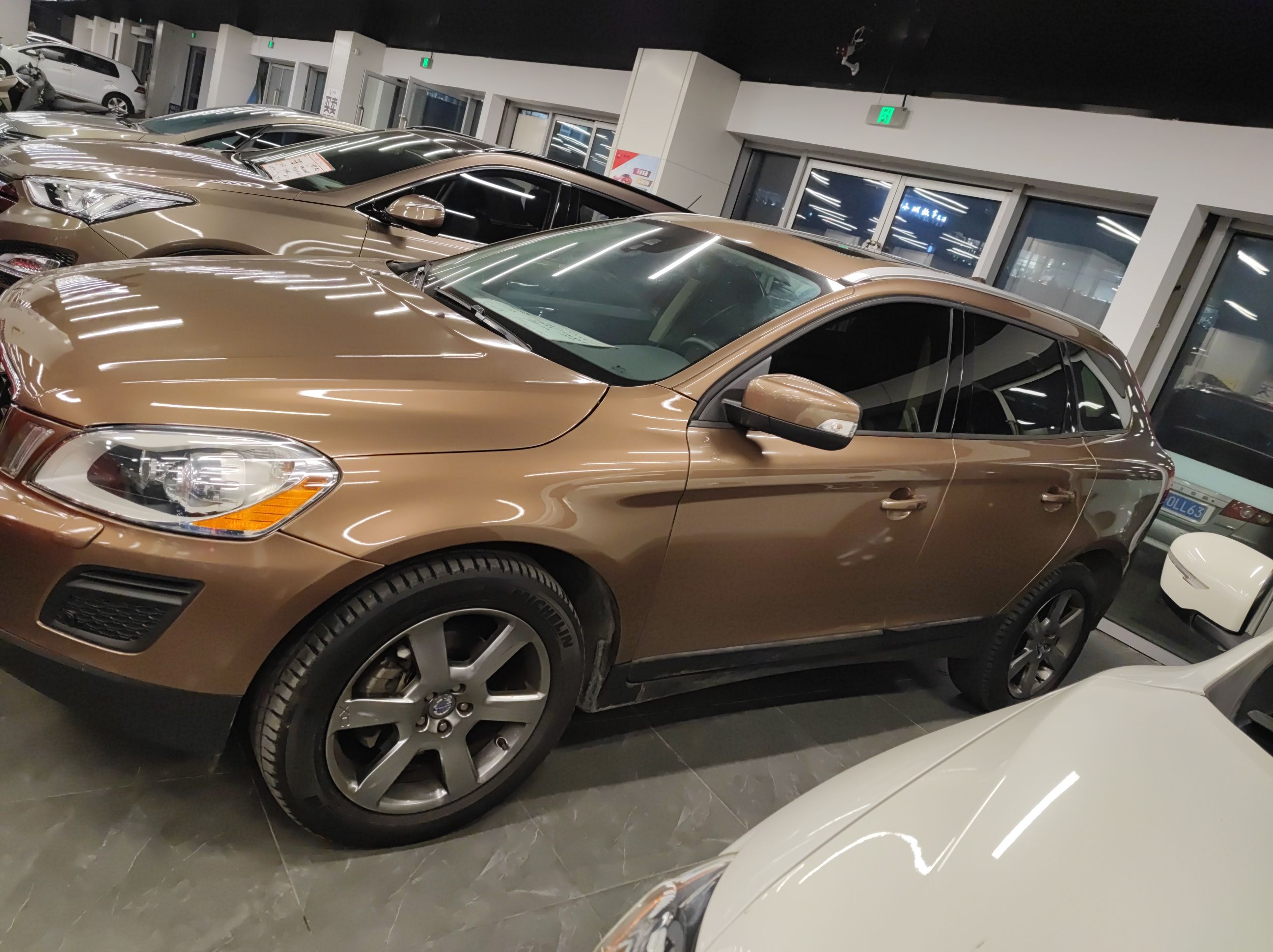 沃尔沃xc60进口2013款30t自动四驱舒适版