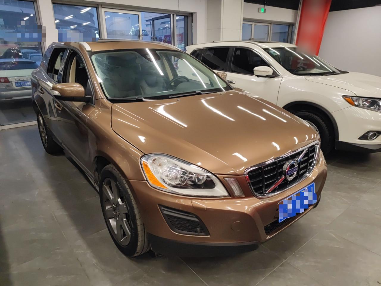 沃尔沃xc60进口2013款30t自动四驱舒适版