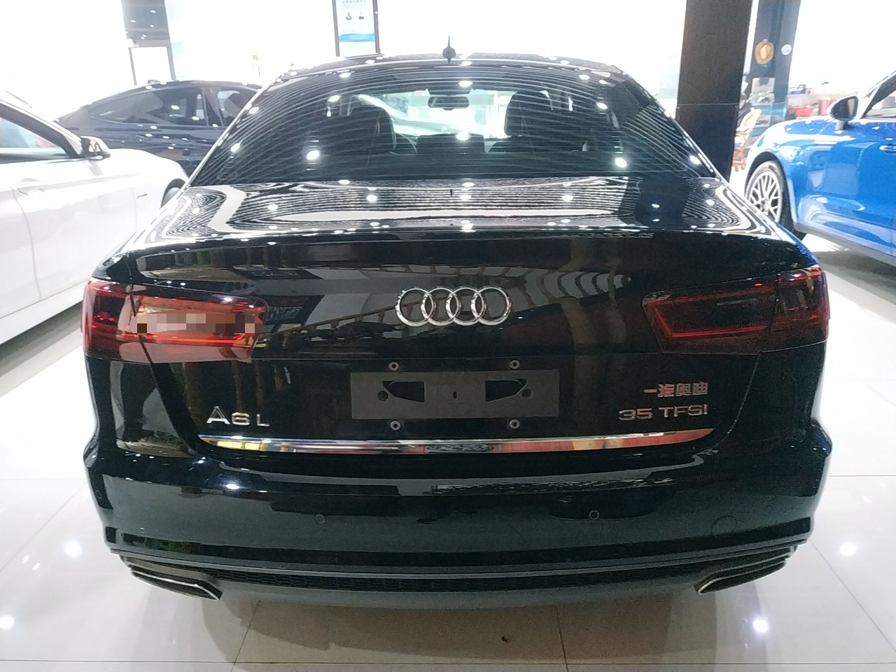 奥迪A6L 35TFSI 2018款 2.0T 自动 时尚型30周年纪念版 (国Ⅴ) 