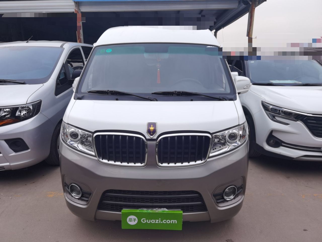 金杯海狮x302021款15l手动5座财富无空调版厢货国Ⅵ