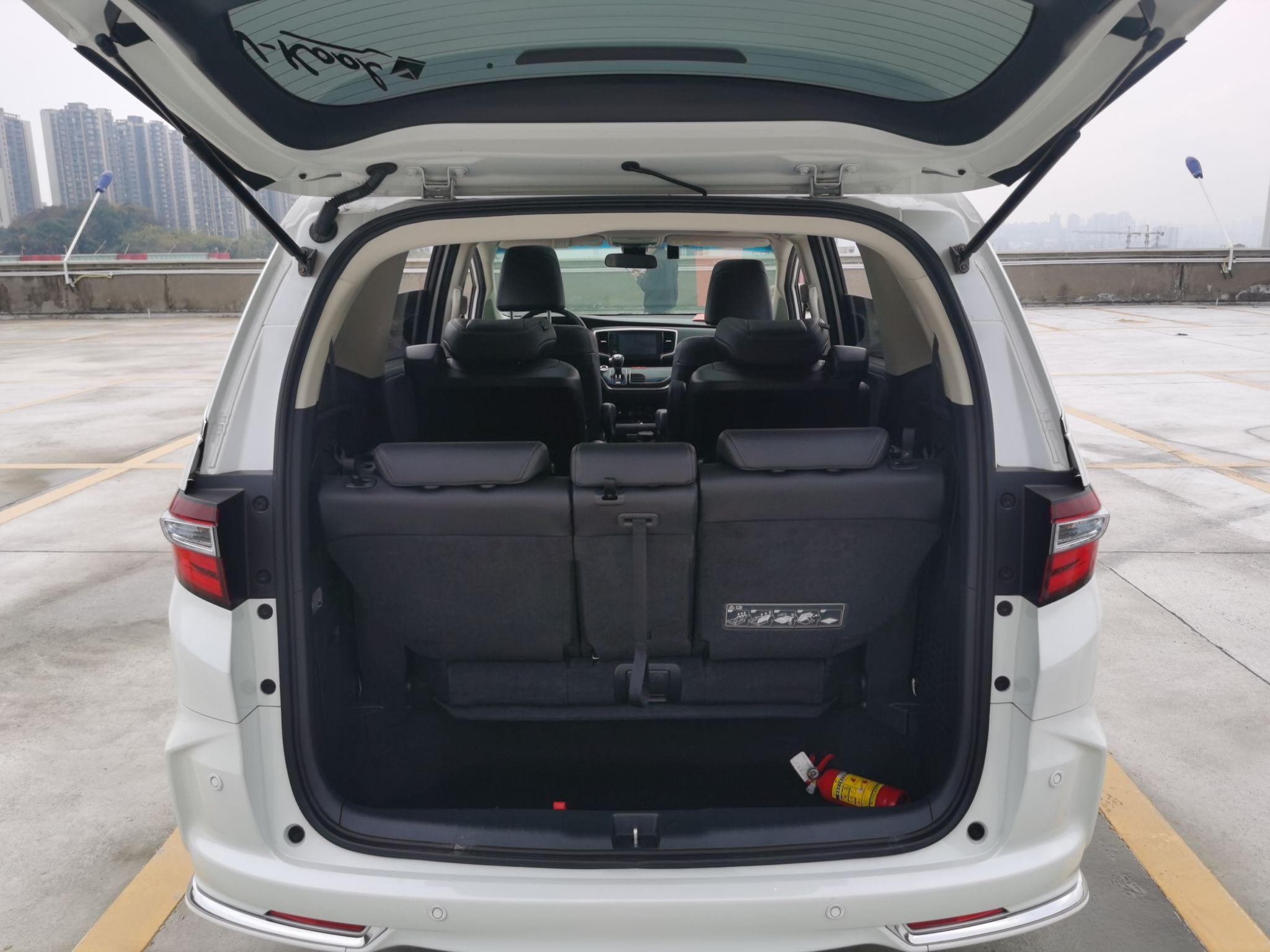 本田奥德赛2021款20l自动7座锐尊享版国Ⅵ