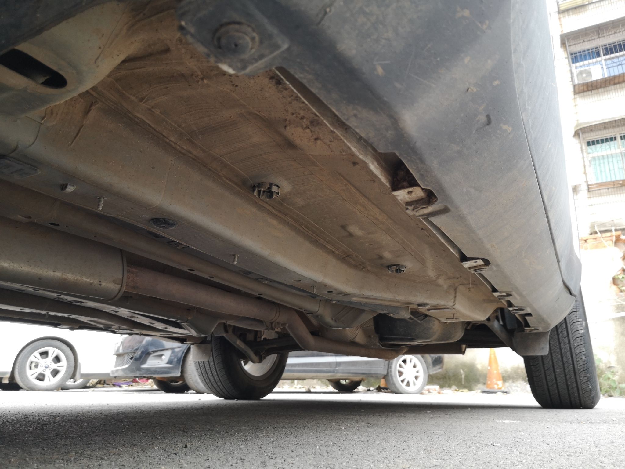 吉普自由侠2018款14t自动180t互联网大屏动能版国Ⅴ