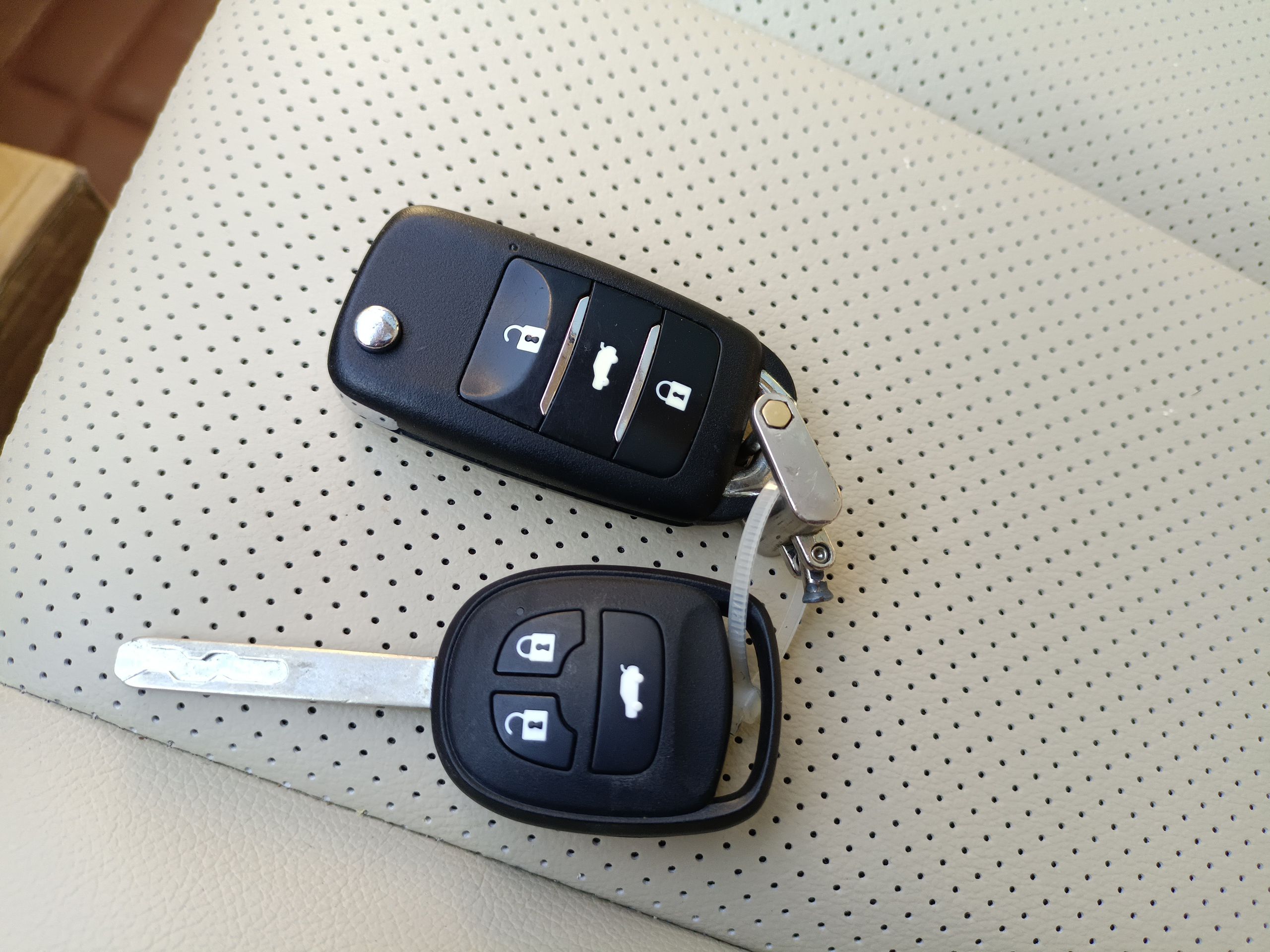 长安逸动2015款16l手动豪华型国Ⅴ