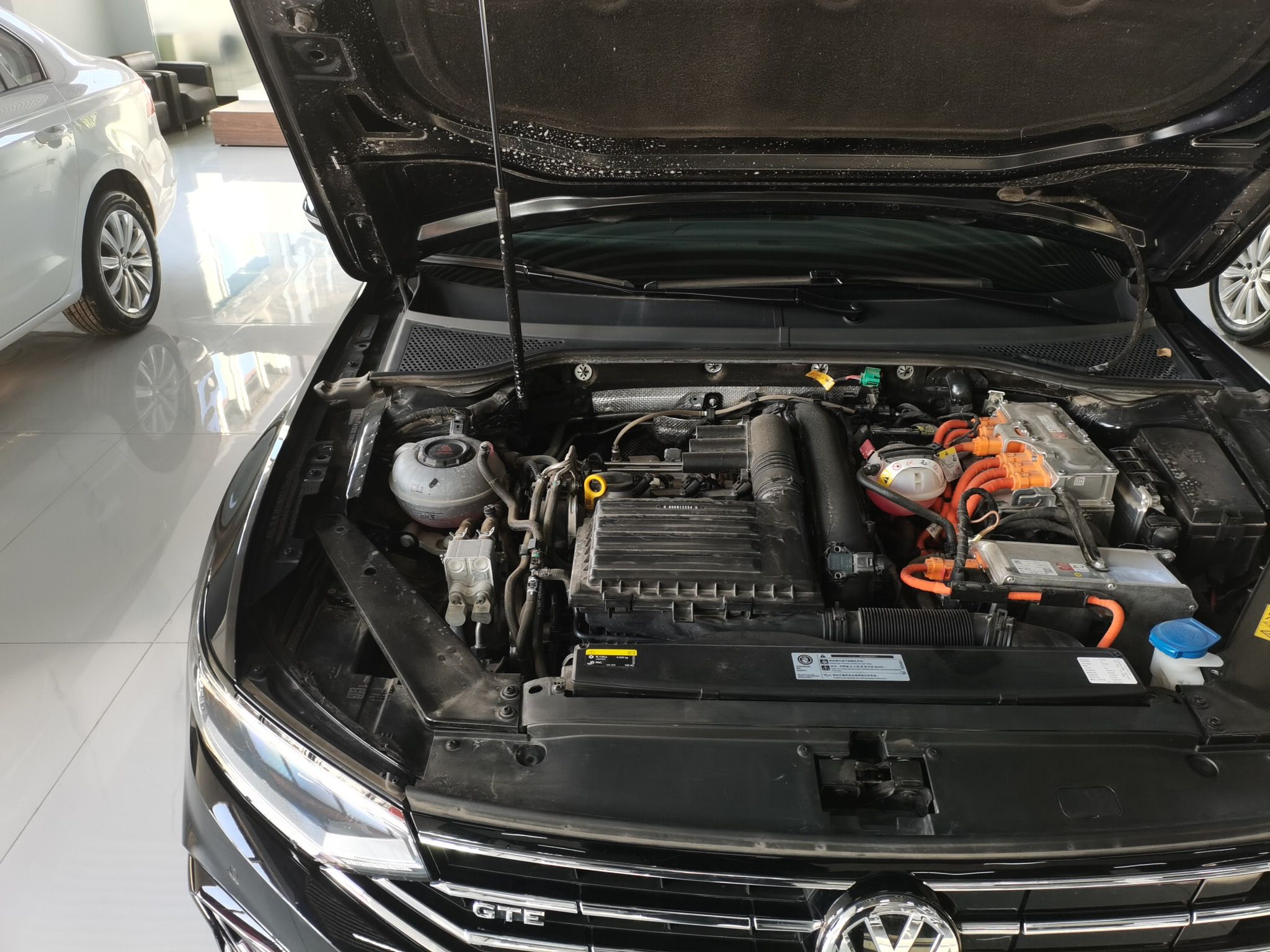 大众迈腾gte2020款14t自动豪华型国Ⅵ