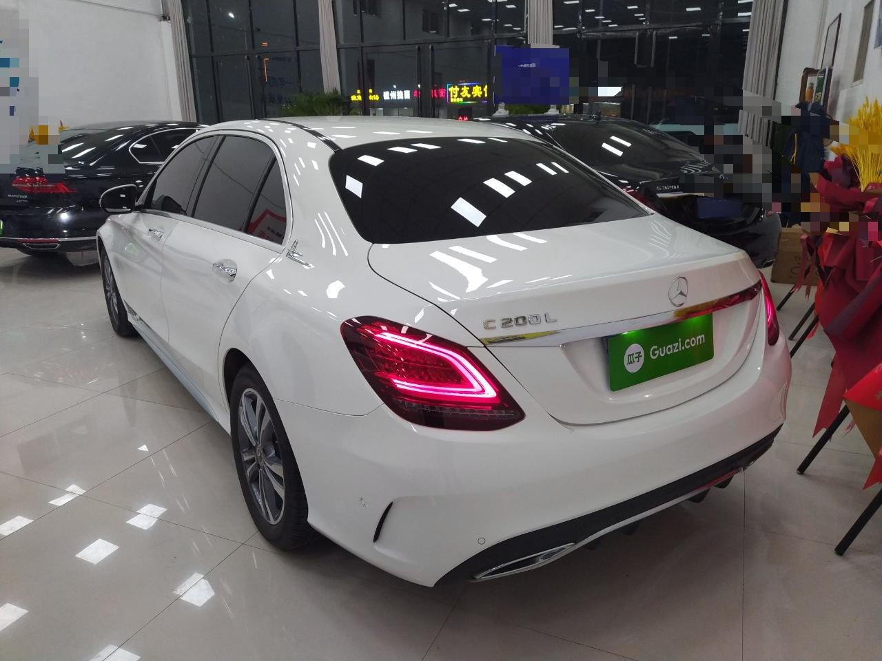 奔馳c級c200l2020款15t自動時尚型運動版國Ⅵ