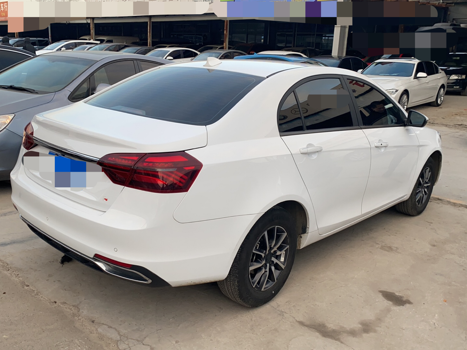 吉利帝豪 2019款 1.5L 自动 领军版豪华型 (国Ⅵ) 