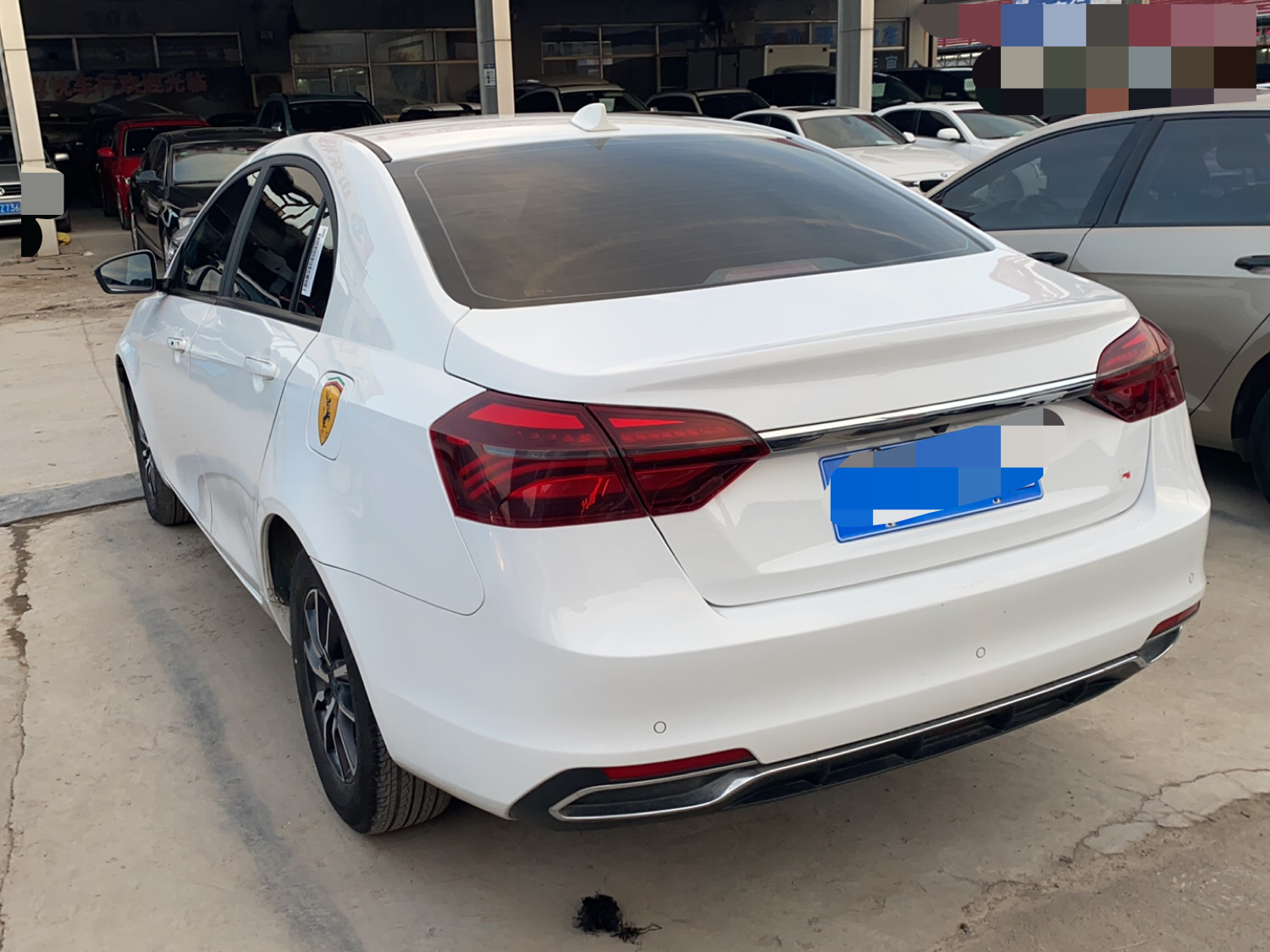 吉利帝豪 2019款 1.5L 自动 领军版豪华型 (国Ⅵ) 