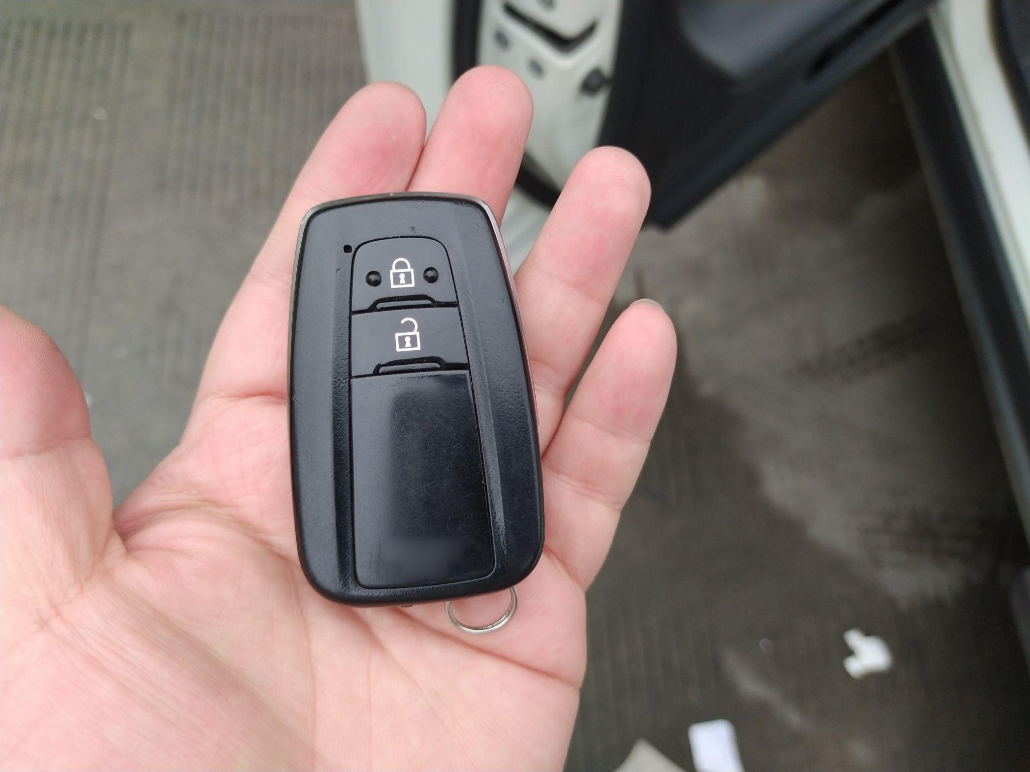 丰田rav42020款25l自动前驱精英版国Ⅵ