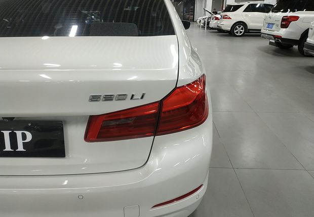 宝马5系 528Li 2018款 2.0T 自动 汽油 上市特别版 (国Ⅴ) 