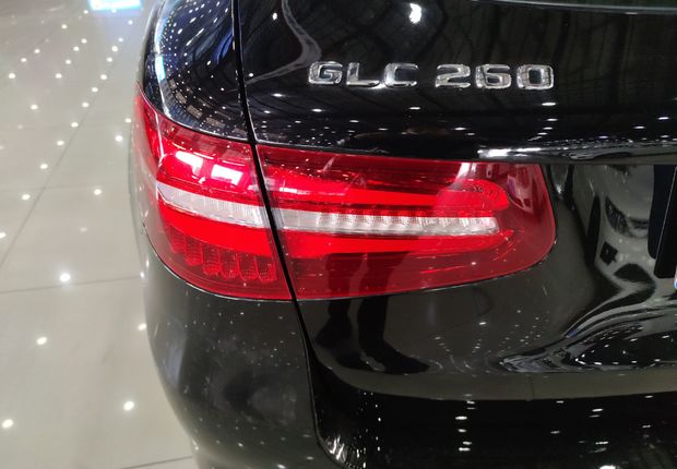 奔驰GLC GLC260 2018款 2.0T 自动 改款豪华型 (国Ⅴ) 