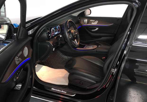 奔驰E级 E300L 2020款 2.0T 自动 汽油 豪华型 (国Ⅵ) 