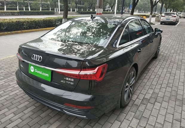 奥迪A6L 40TFSI 2019款 2.0T 自动 豪华动感型 (国Ⅵ) 