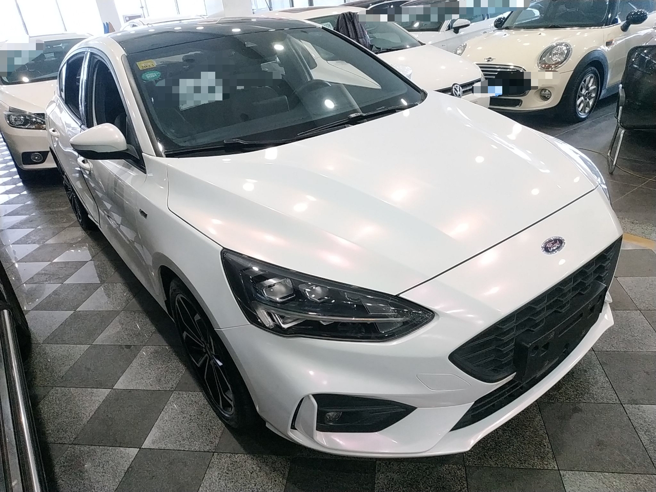 福特福克斯2020款15t自动4门5座三厢车stline国Ⅵ