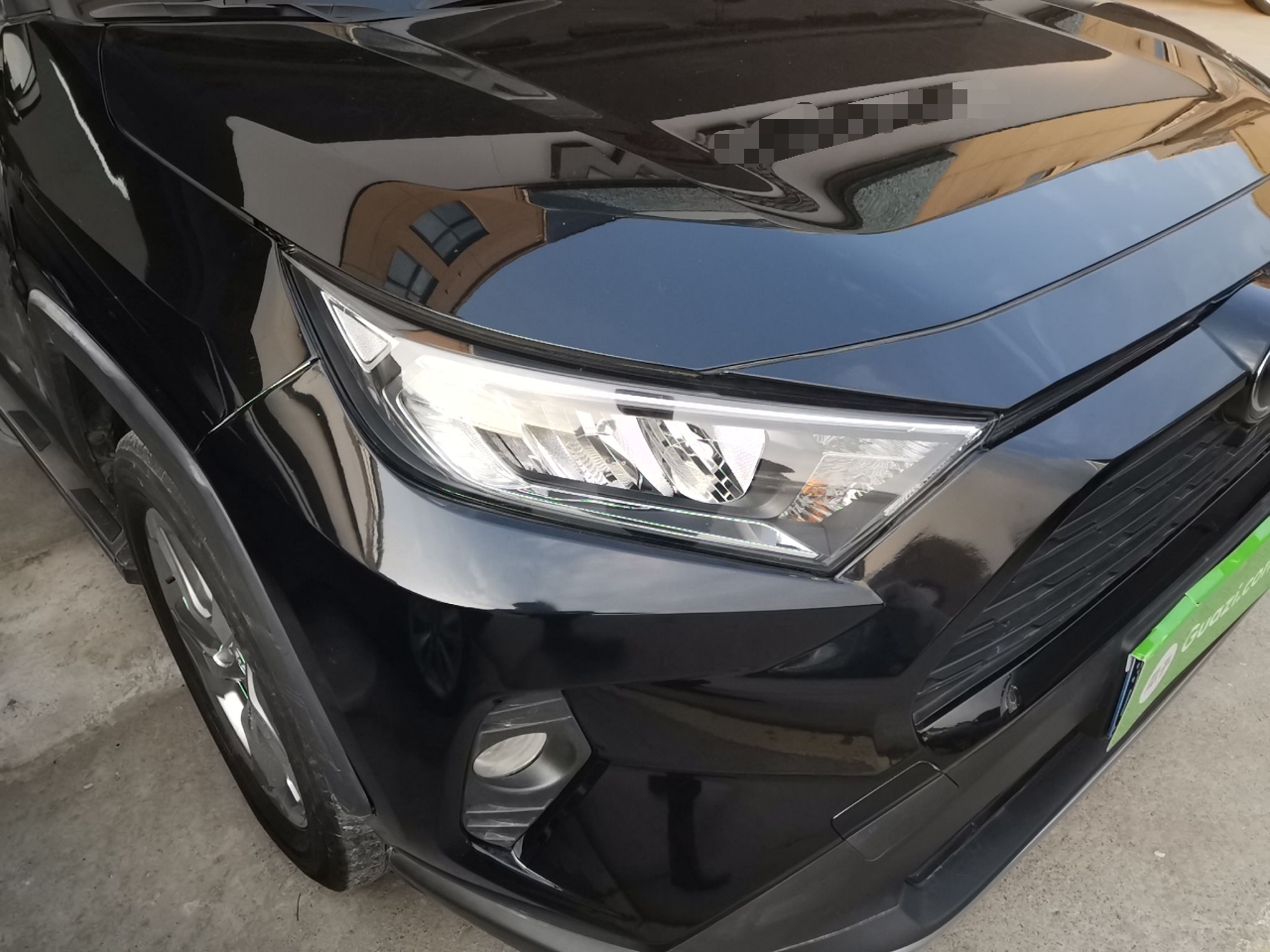 丰田 RAV4 2020款 2.0L CVT两驱风尚版