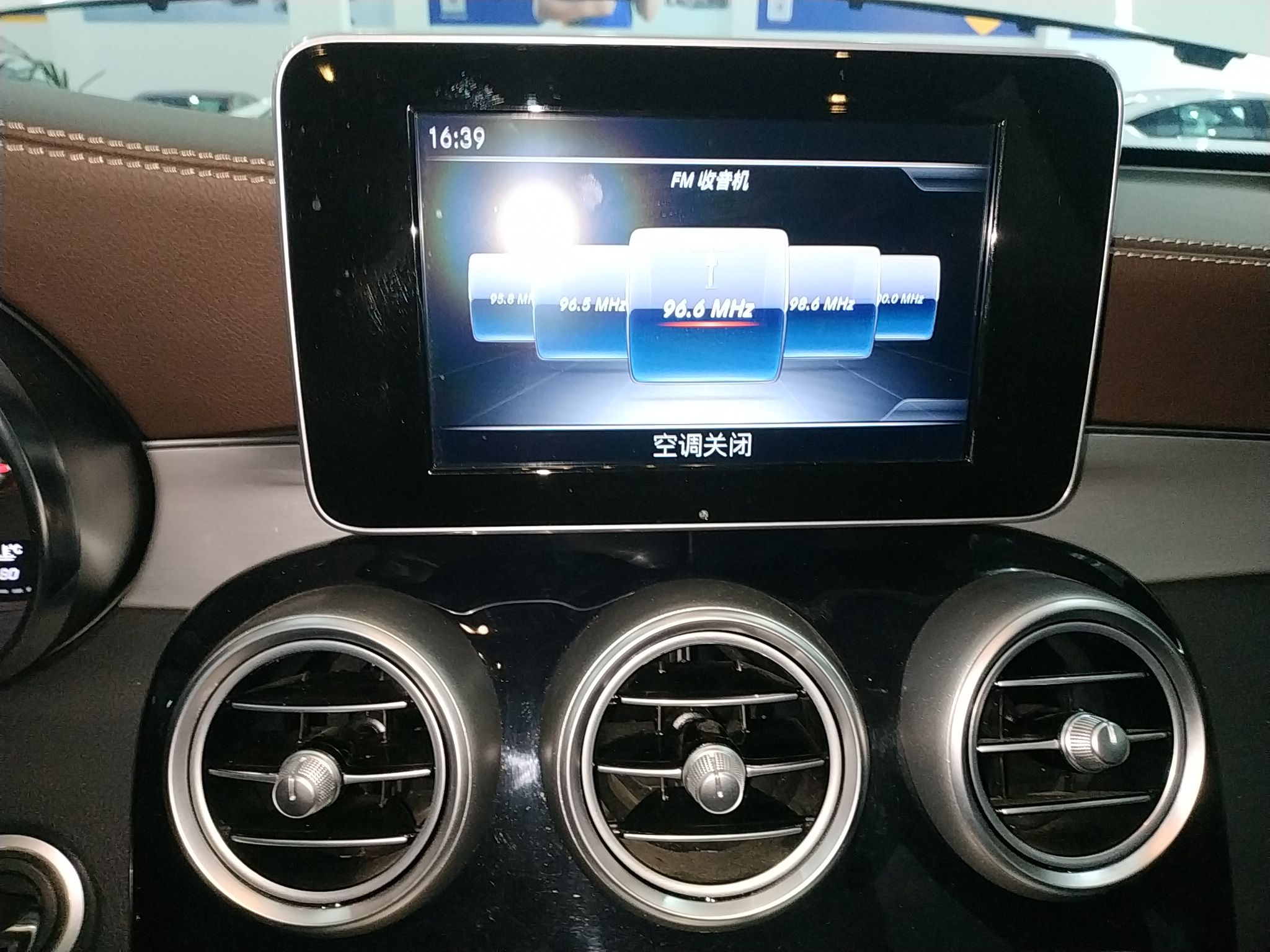 奔驰GLC级 2018款 GLC 200 4MATIC