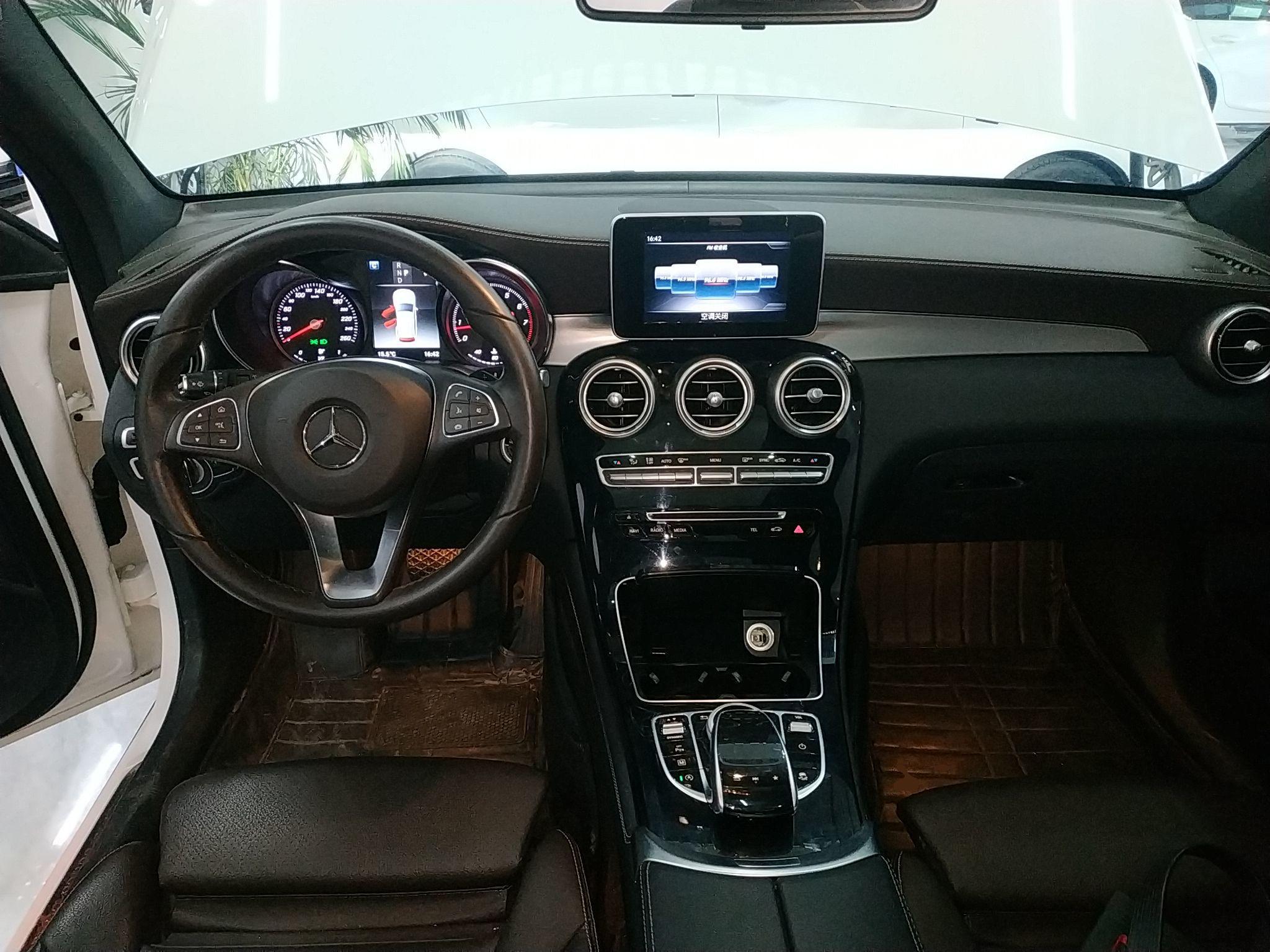 奔驰GLC级 2018款 GLC 200 4MATIC