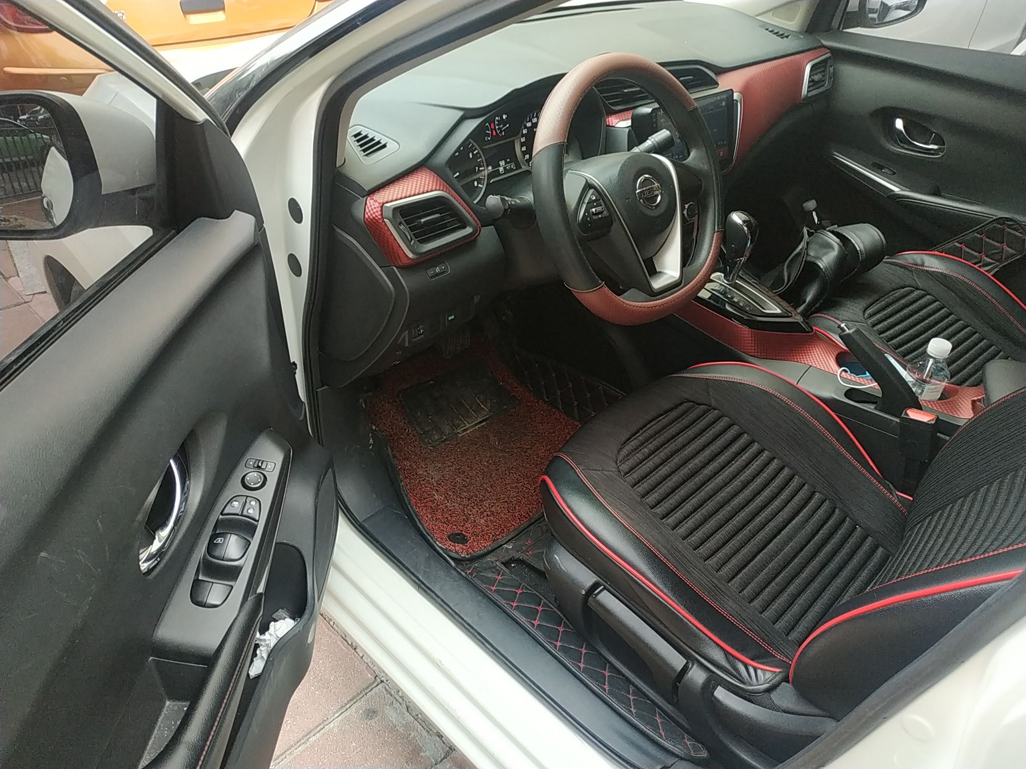 日产 蓝鸟 2016款 1.6L CVT炫酷版