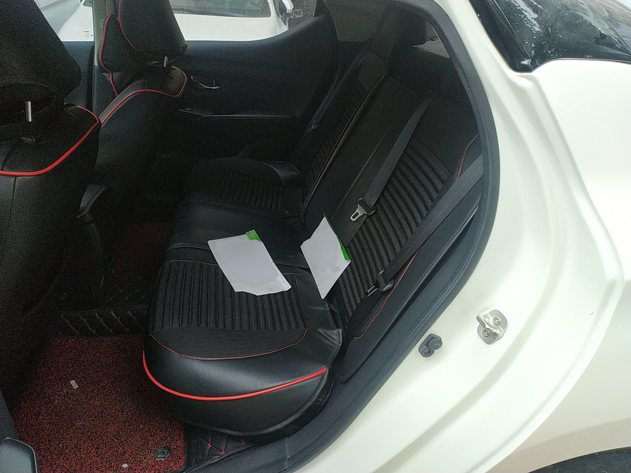 日产 蓝鸟 2016款 1.6L CVT炫酷版