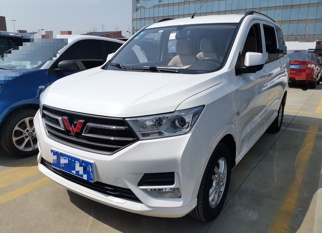 五菱汽车 五菱宏光 2019款 1.5L S标准型国VI LAR