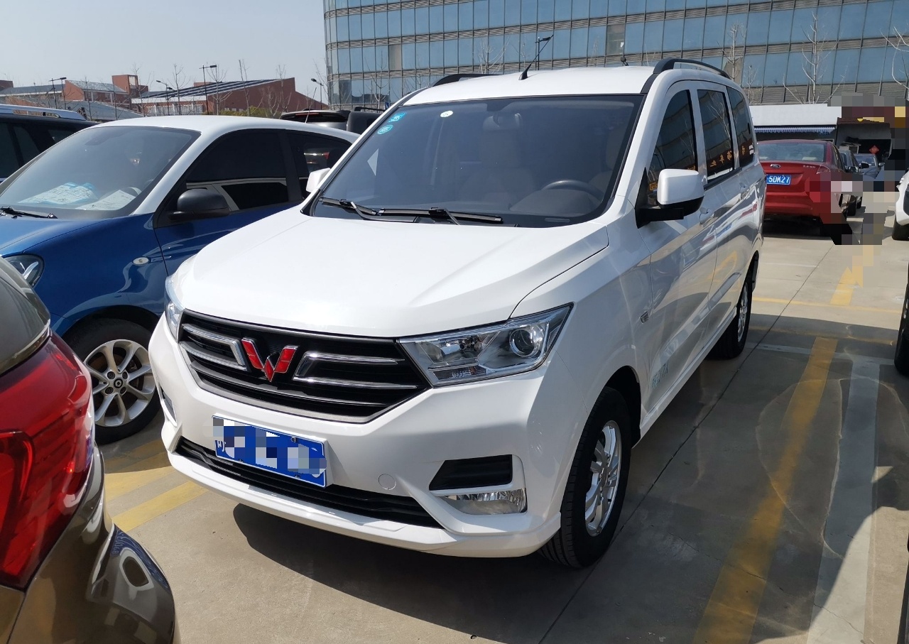 五菱汽车 五菱宏光 2019款 1.5L S标准型国VI LAR