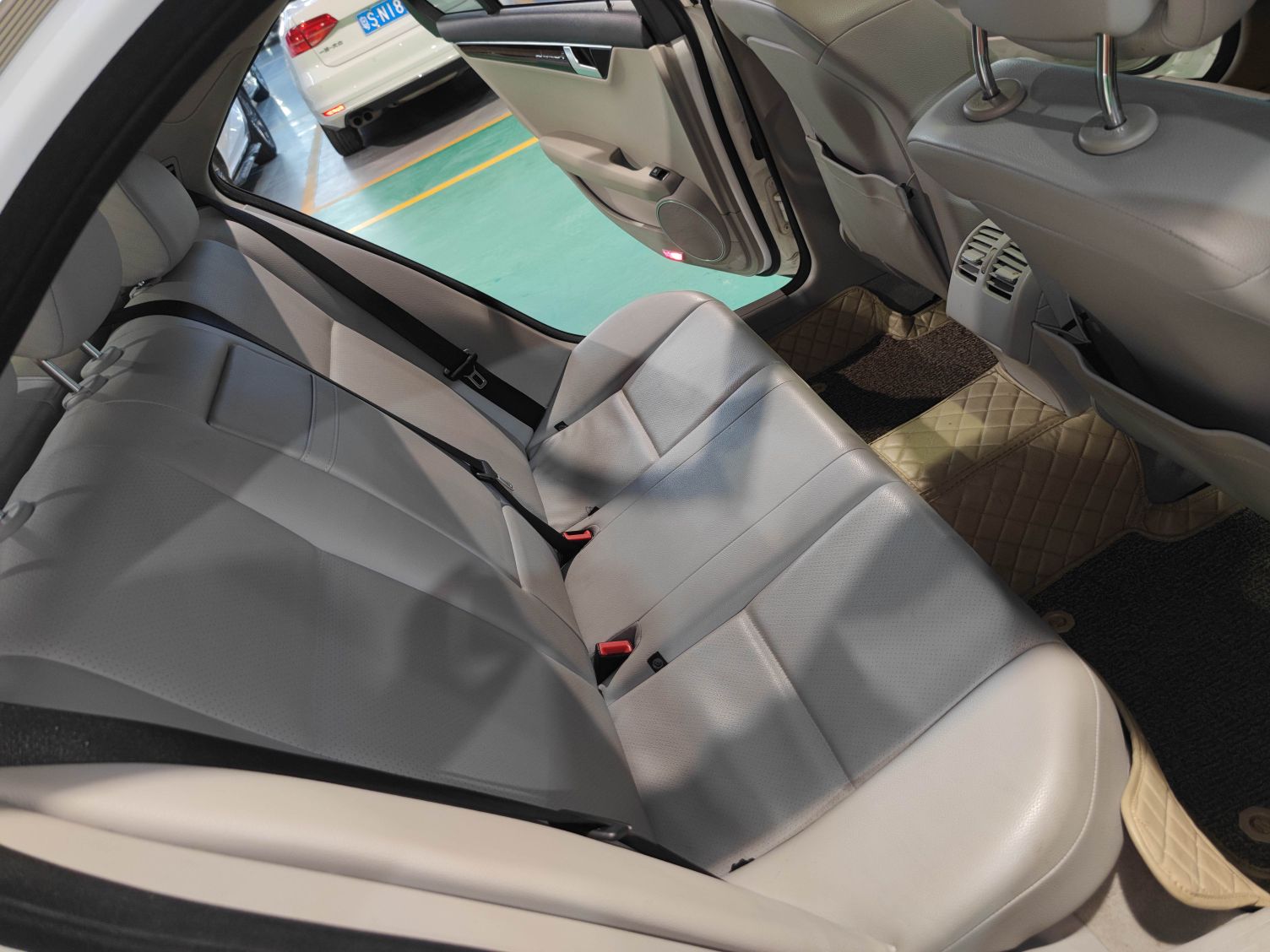 奔驰C级 2013款 C 260 CGI 优雅型