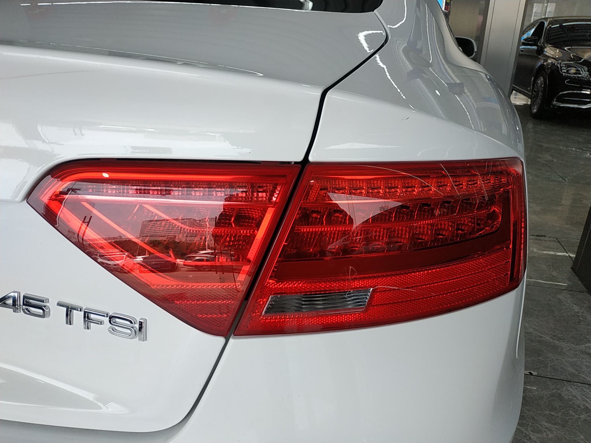 奥迪A5 2016款 改款 Sportback 45 TFSI 舒适型(进口)