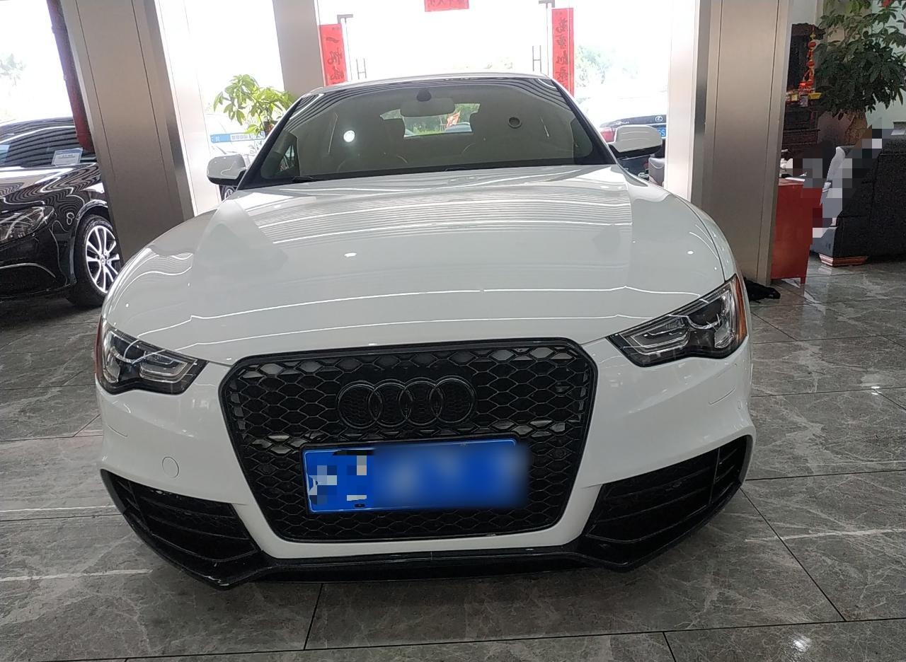 奥迪A5 2016款 改款 Sportback 45 TFSI 舒适型(进口)